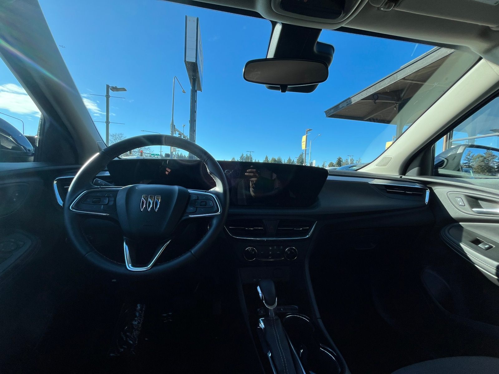 Thumbnail: 2025 Buick Encore GX - 3