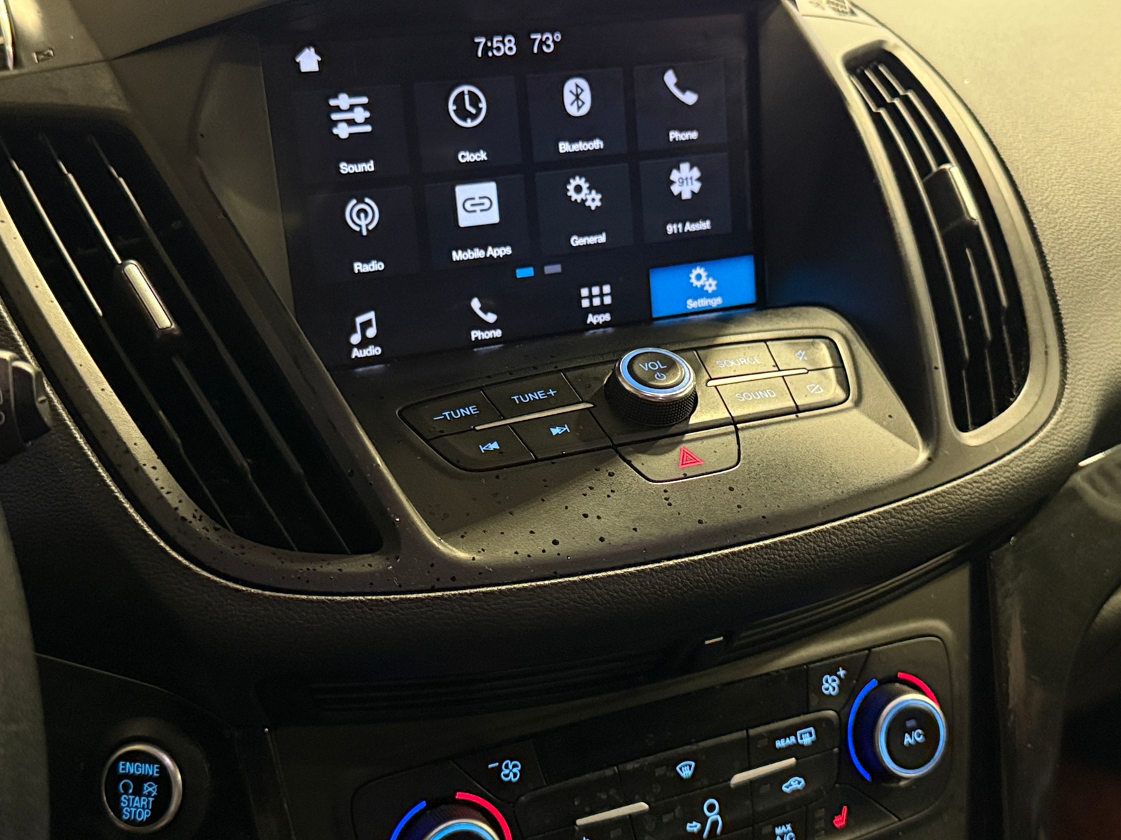 Thumbnail: 2019 Ford Escape - 4