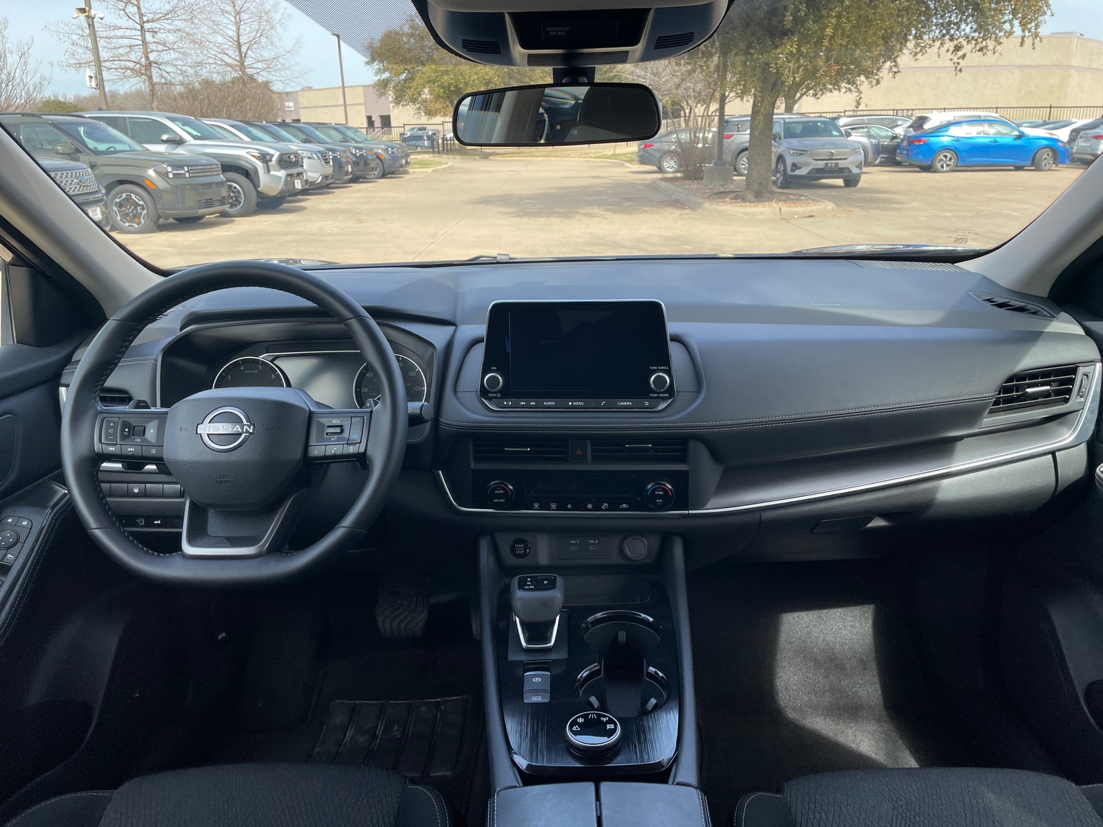 Thumbnail: 2025 Nissan Rogue - 3