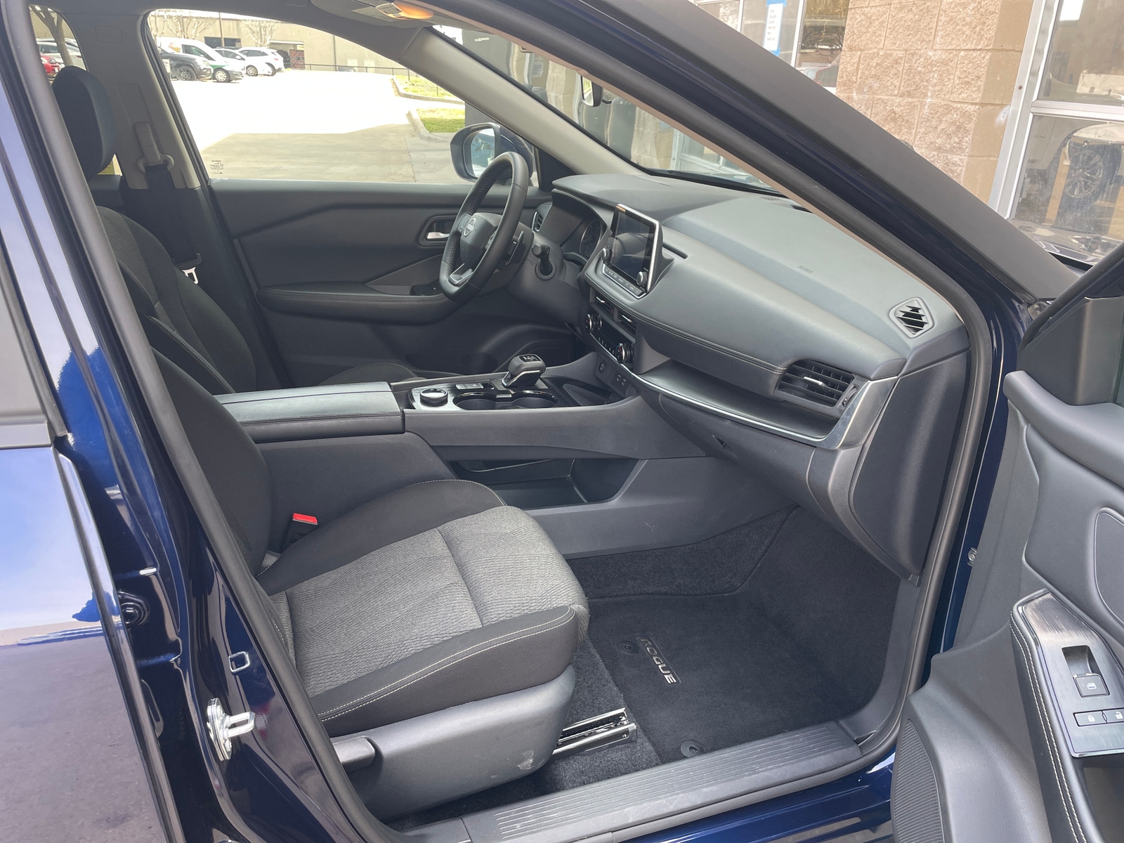 Thumbnail: 2025 Nissan Rogue - 2