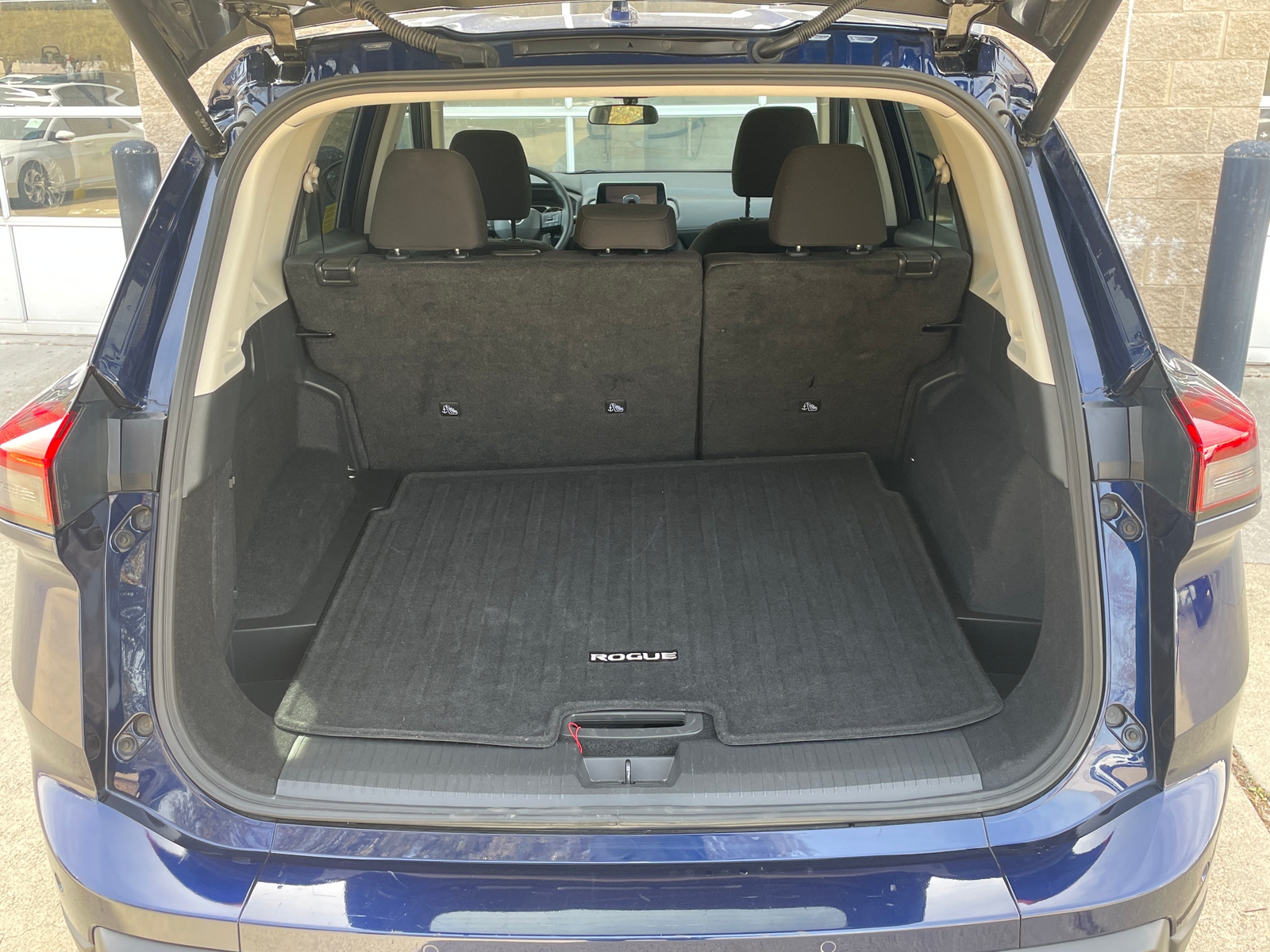 Thumbnail: 2025 Nissan Rogue - 6