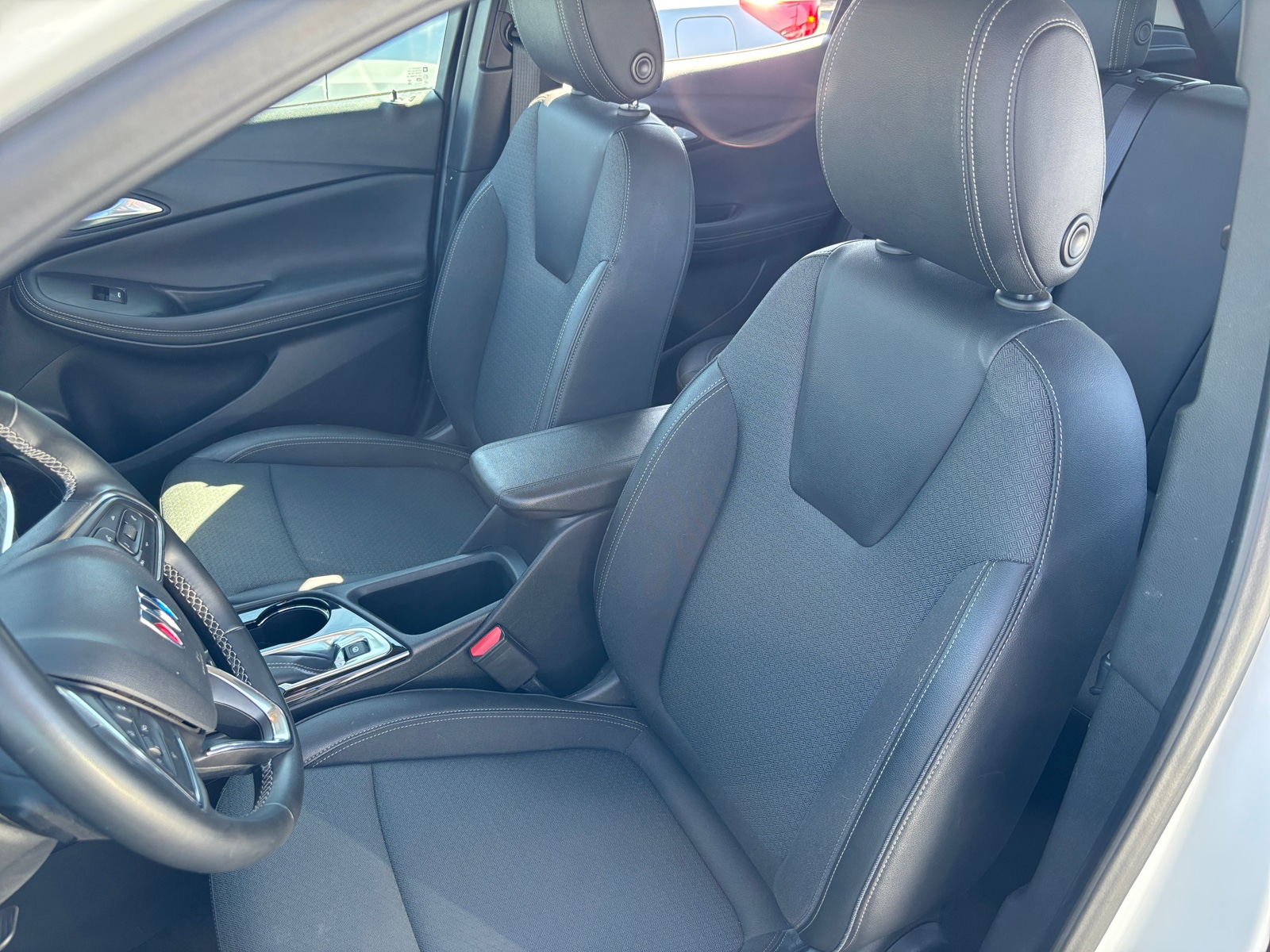 Thumbnail: 2025 Buick Encore GX - 2