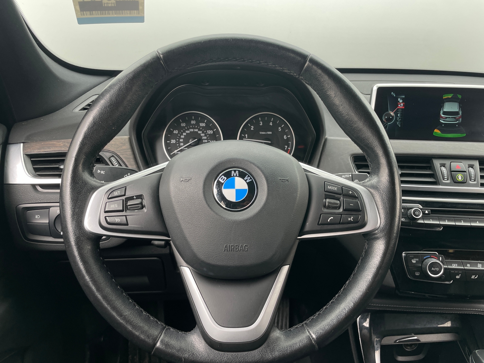 Thumbnail: 2016 BMW X1 - 4