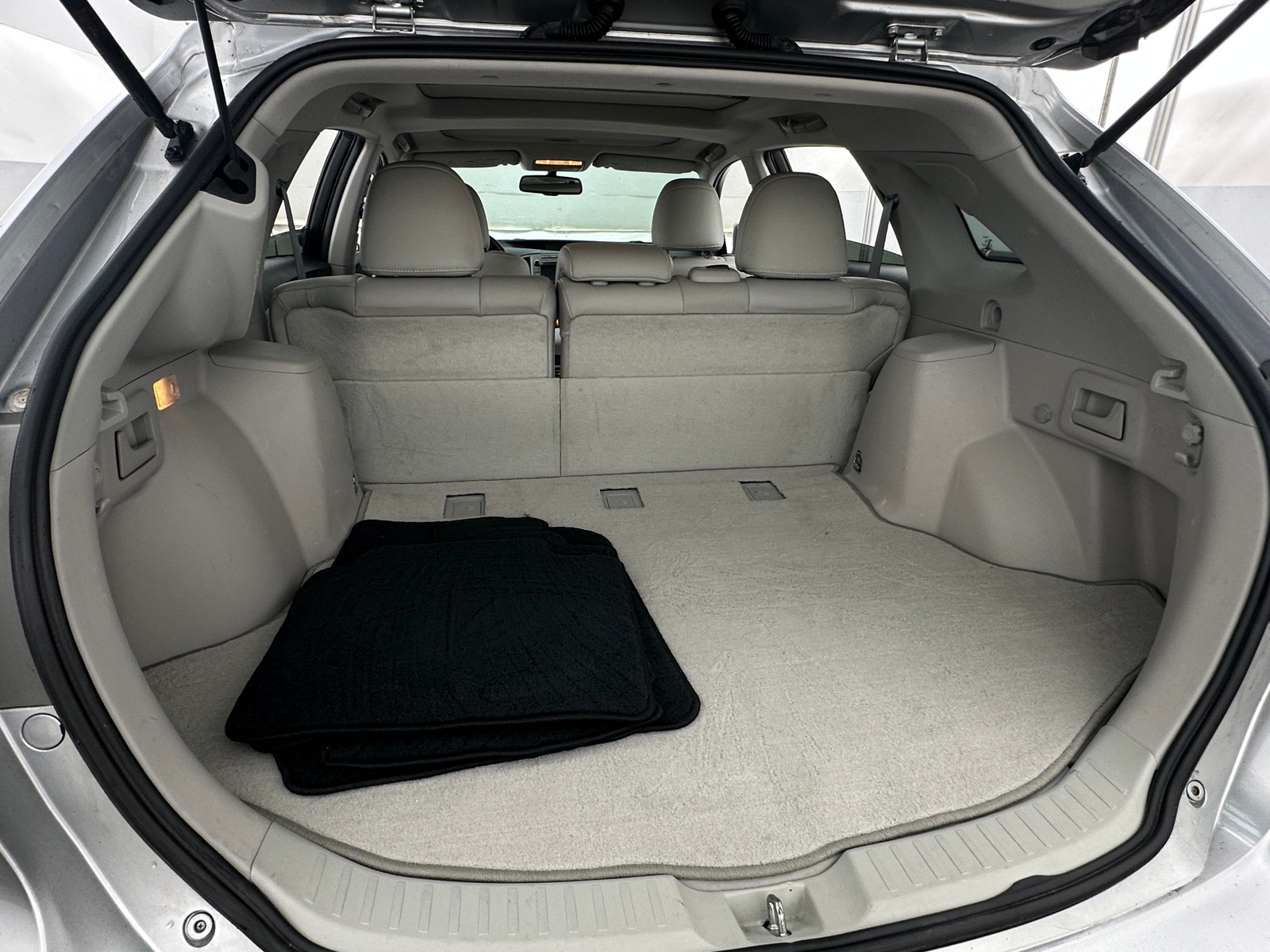 Thumbnail: 2015 Toyota Venza - 6