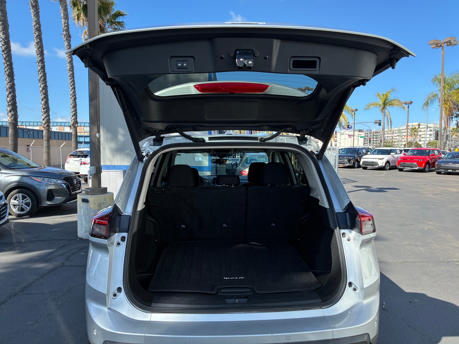 Thumbnail: 2025 Nissan Rogue - 6