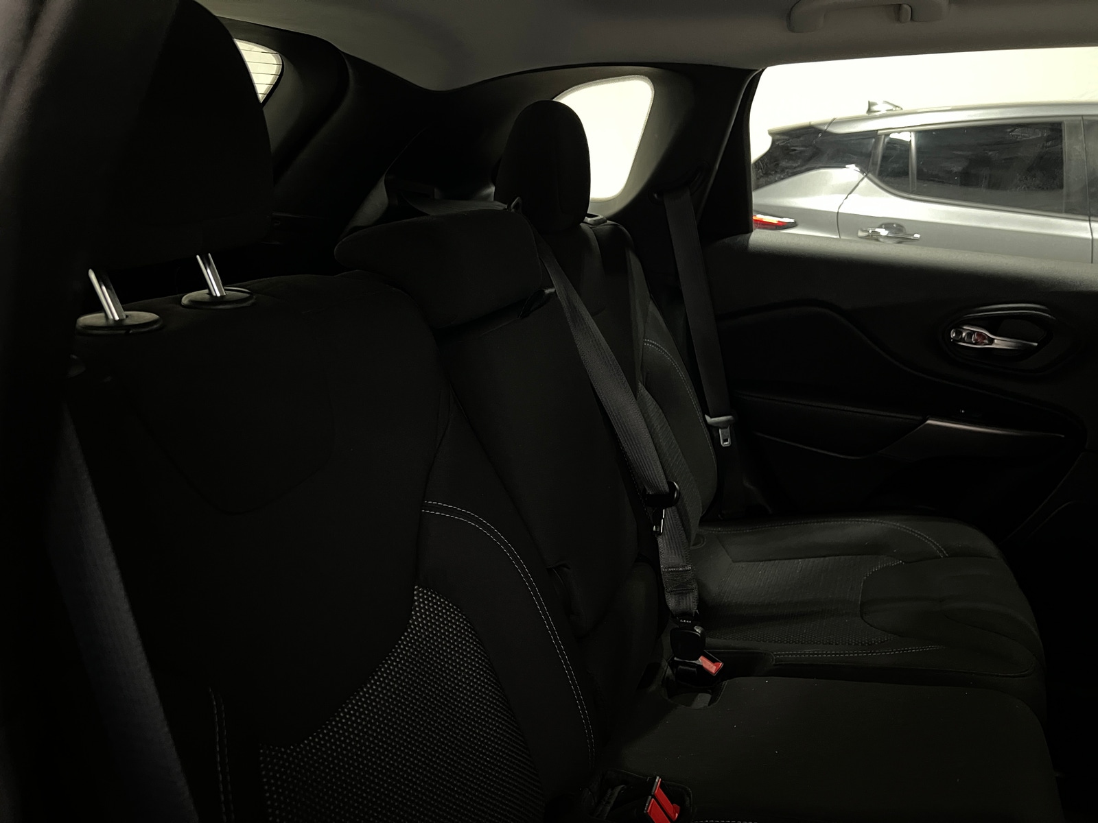 Thumbnail: 2021 Jeep Cherokee - 6