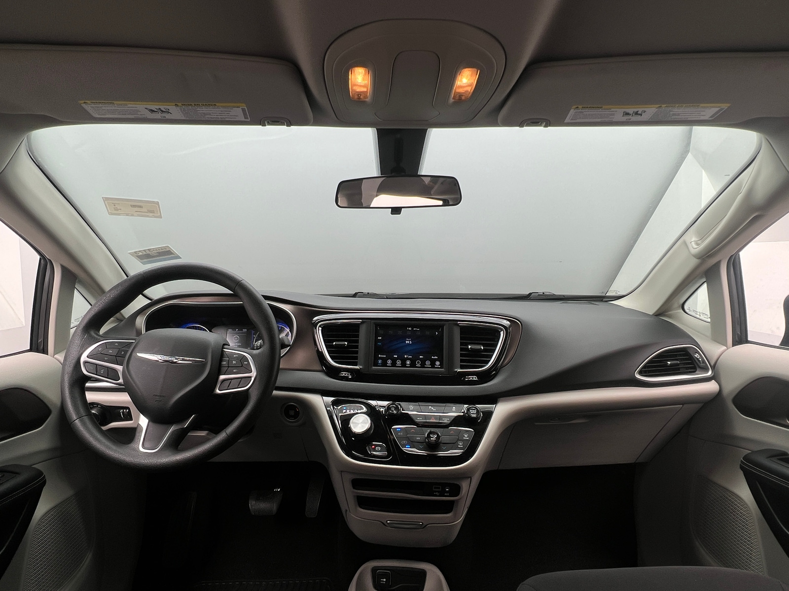 Thumbnail: 2020 Chrysler Voyager - 3