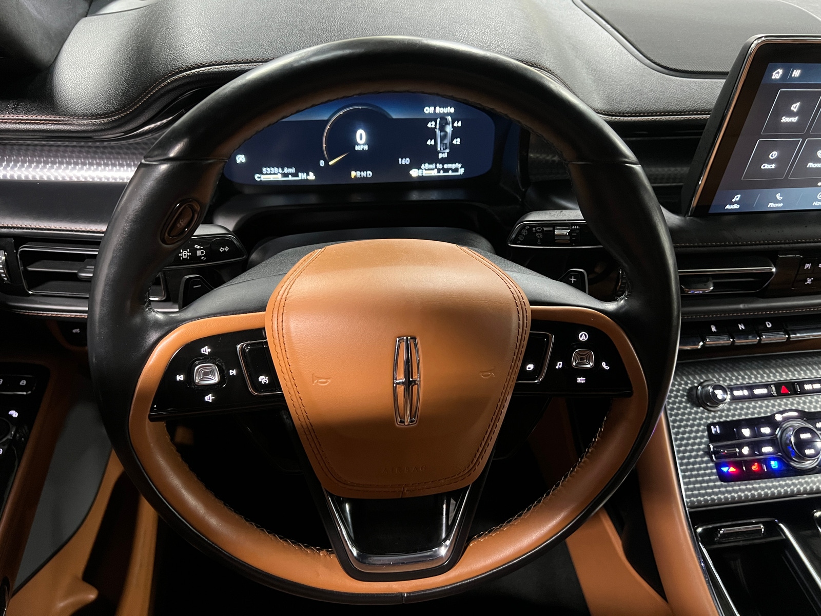 Thumbnail: 2020 Lincoln Aviator - 4