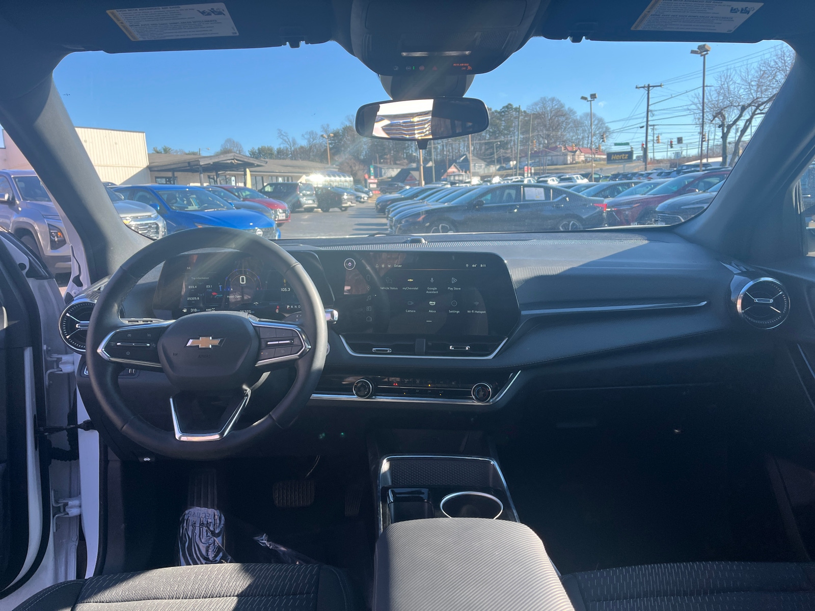 Thumbnail: 2025 Chevrolet Equinox - 3