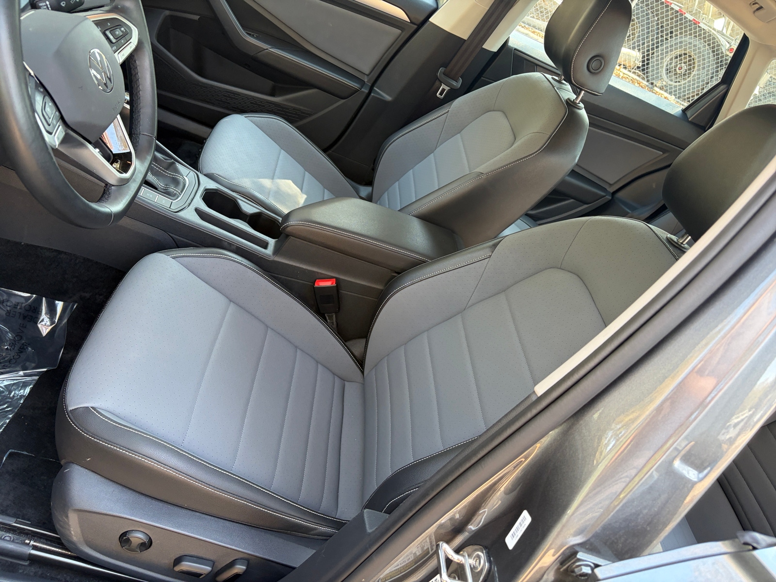 Thumbnail: 2025 Volkswagen Jetta - 2