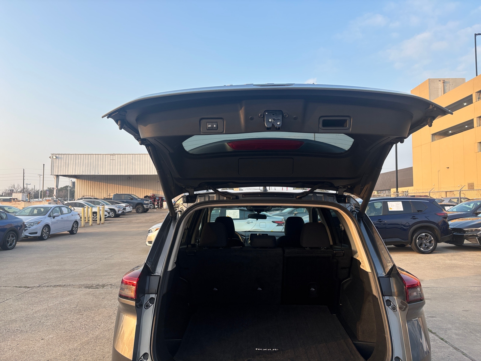 Thumbnail: 2025 Nissan Rogue - 6