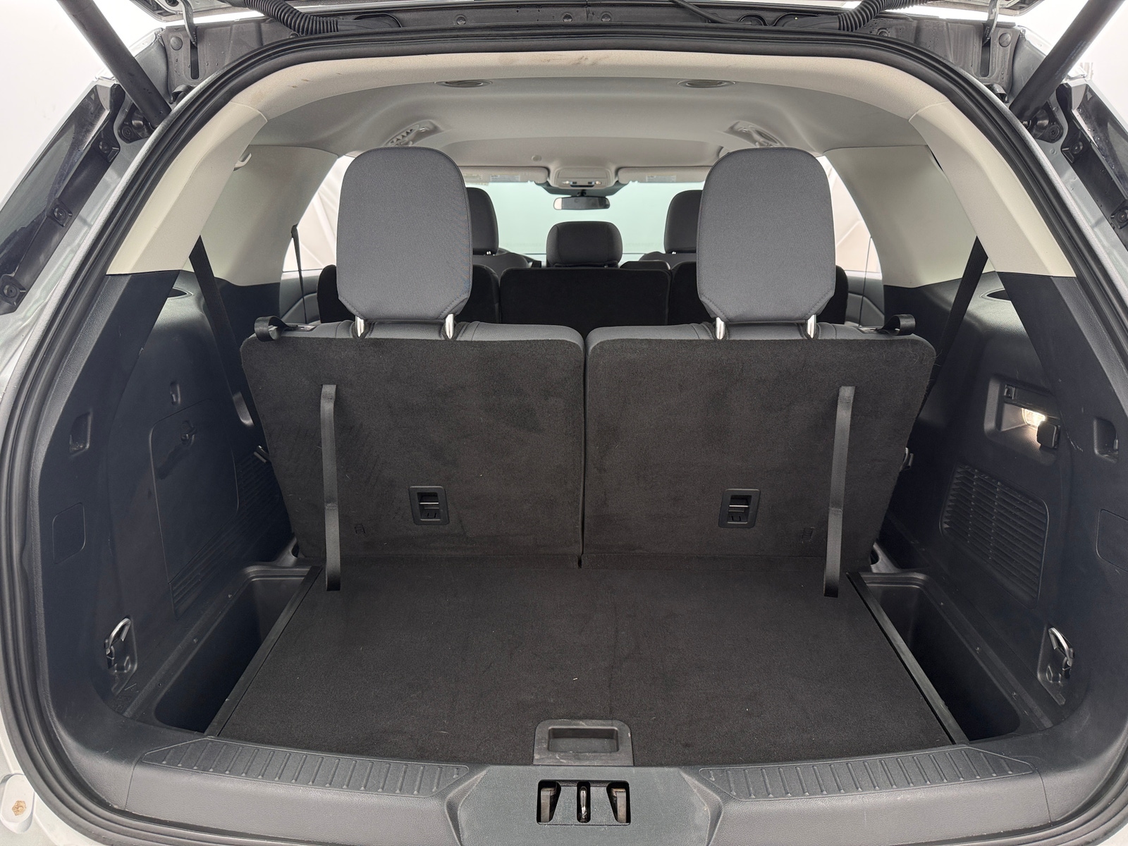 Thumbnail: 2025 Ford Explorer - 7