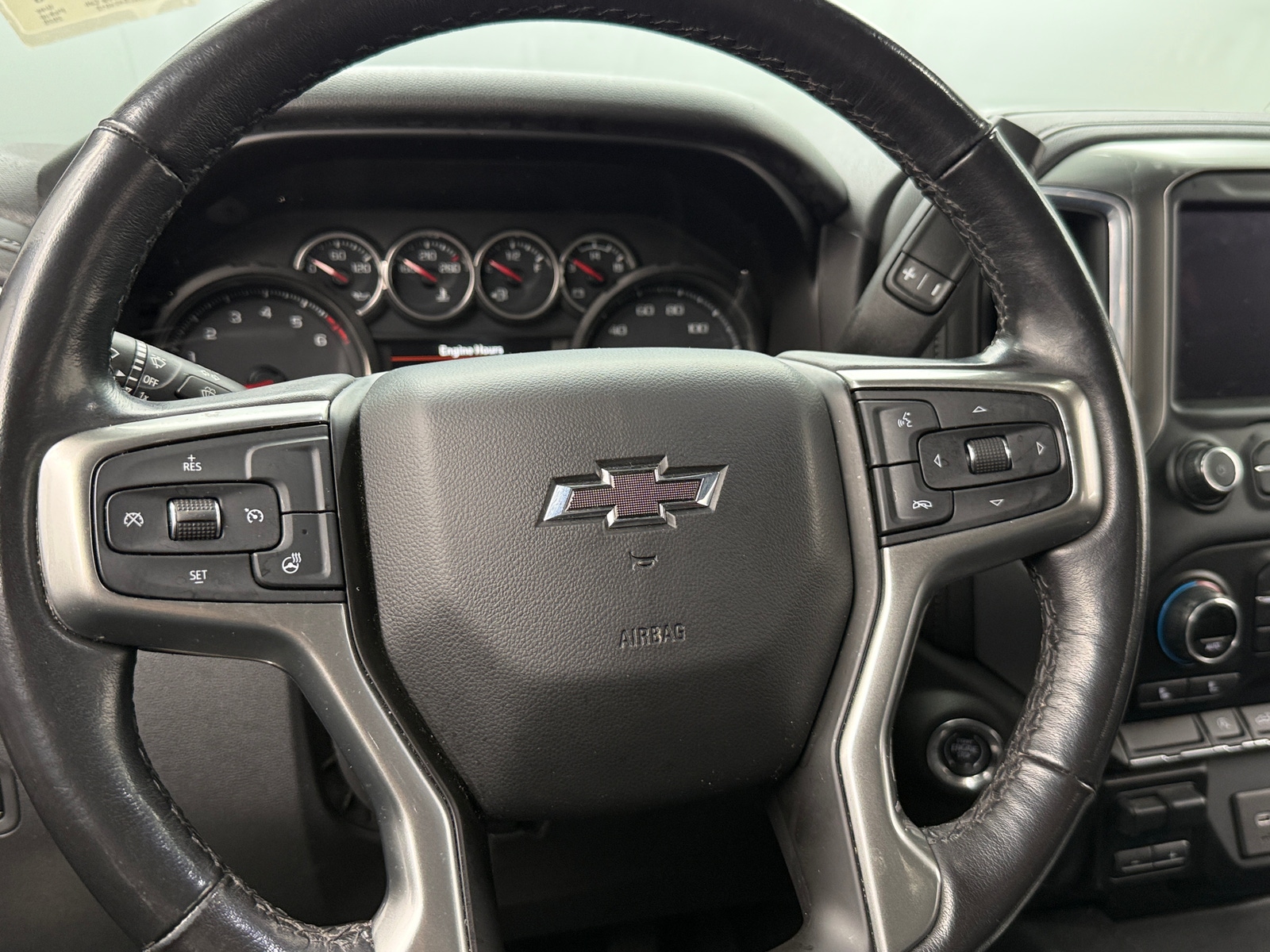 Thumbnail: 2020 Chevrolet Silverado 1500 - 4