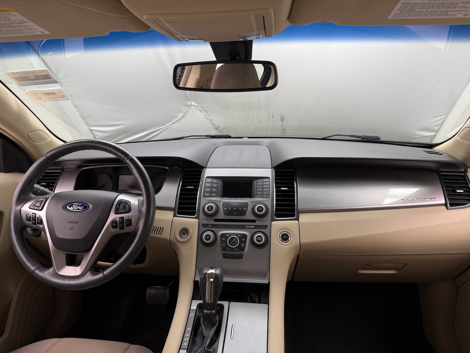 Thumbnail: 2015 Ford Taurus - 3