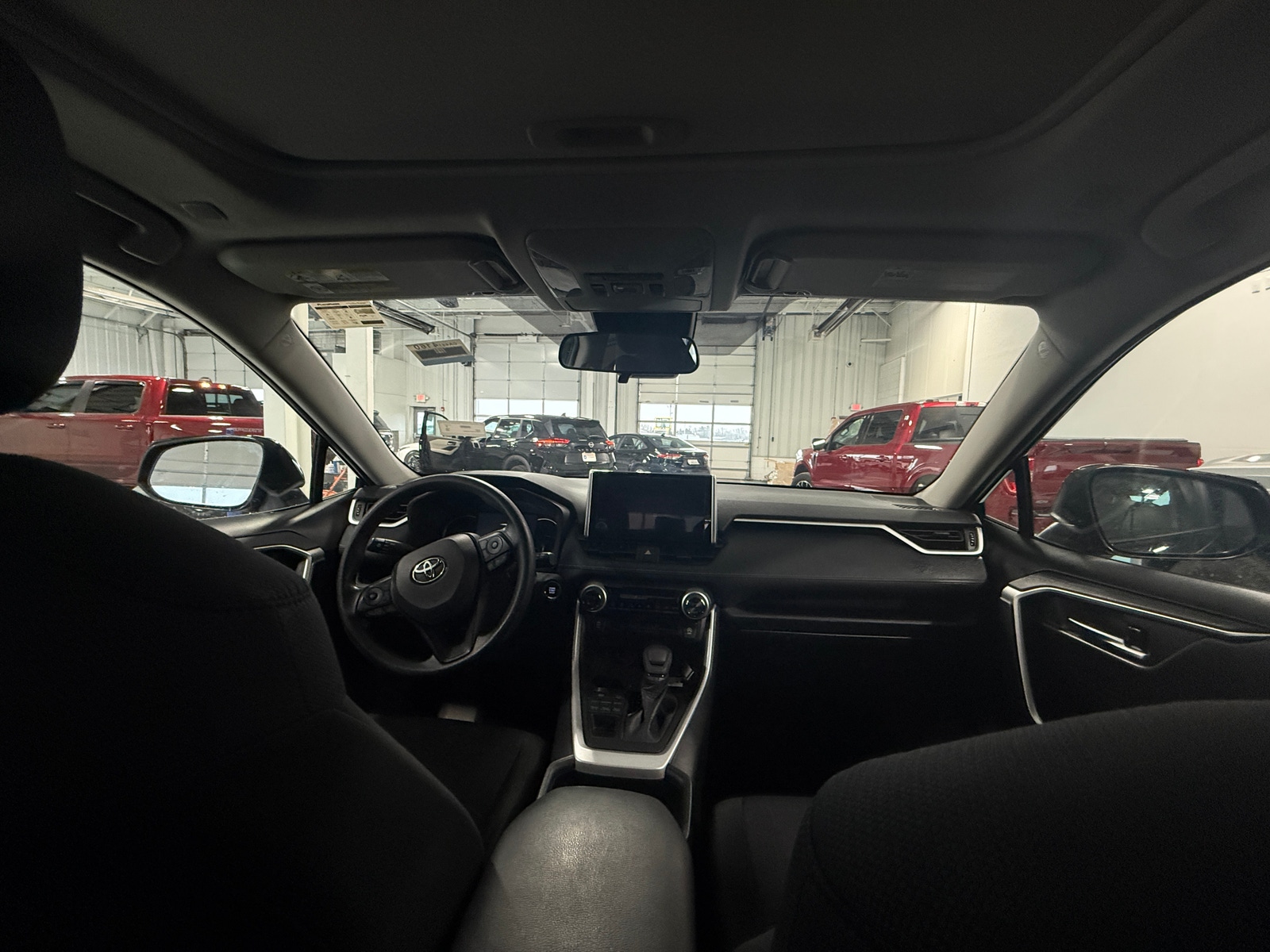 Thumbnail: 2025 Toyota RAV4 - 3