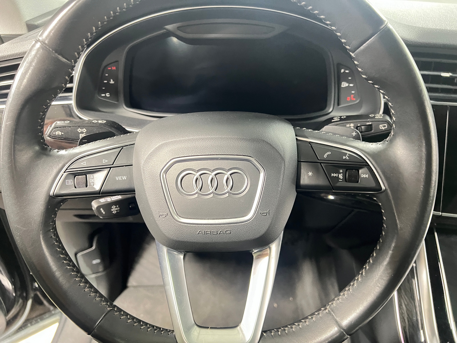 Thumbnail: 2019 Audi Q8 - 4