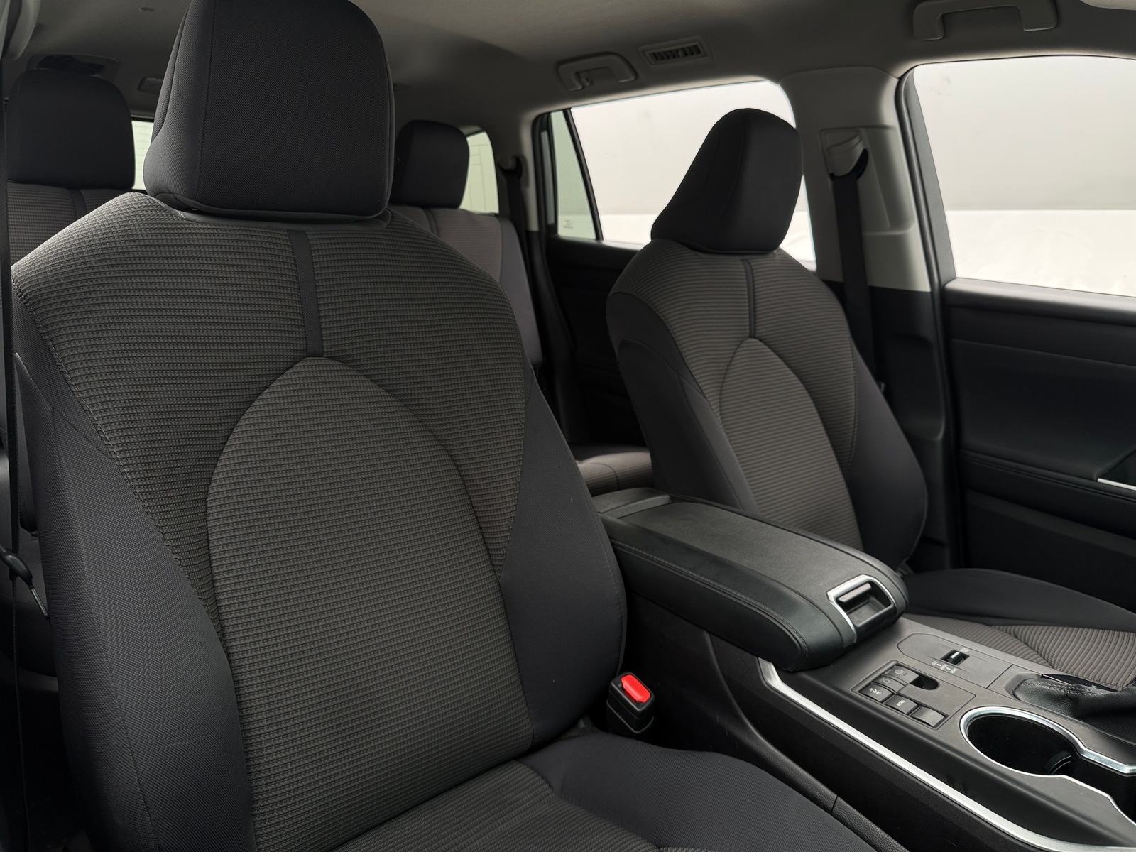 Thumbnail: 2024 Toyota Highlander - 2