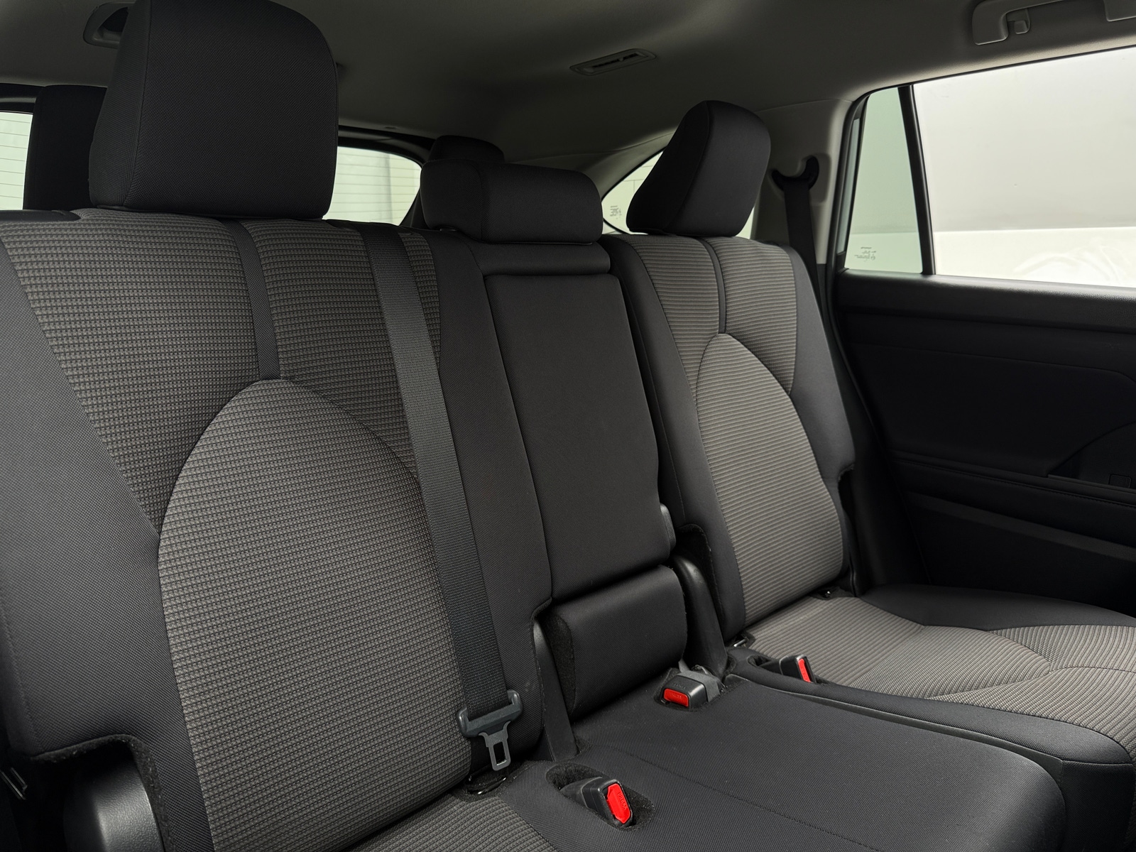 Thumbnail: 2024 Toyota Highlander - 6