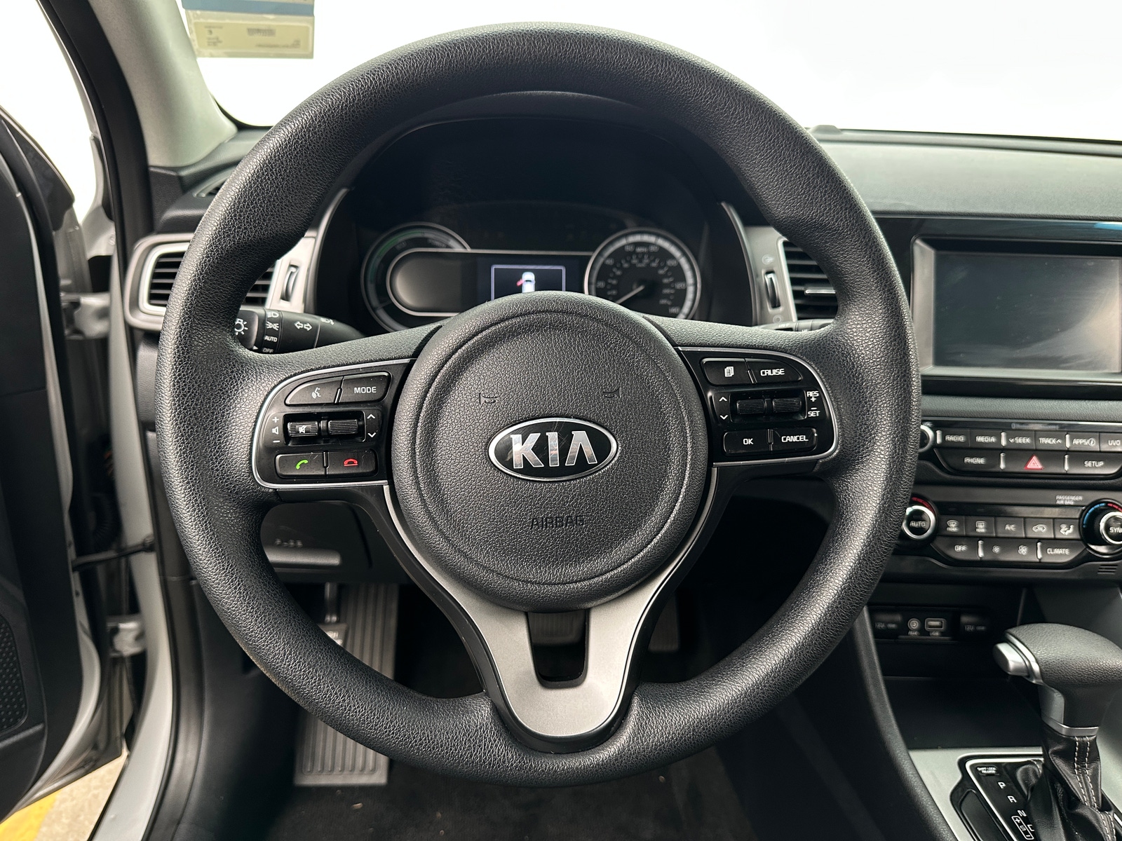 Thumbnail: 2019 Kia Niro - 5