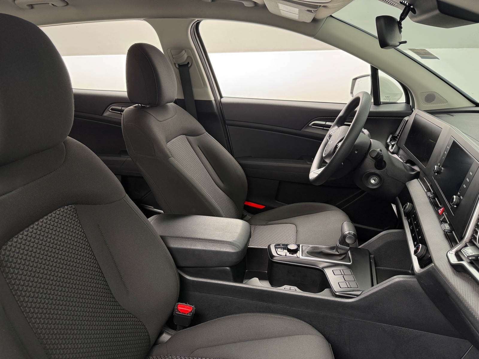 Thumbnail: 2025 Kia Sportage - 2