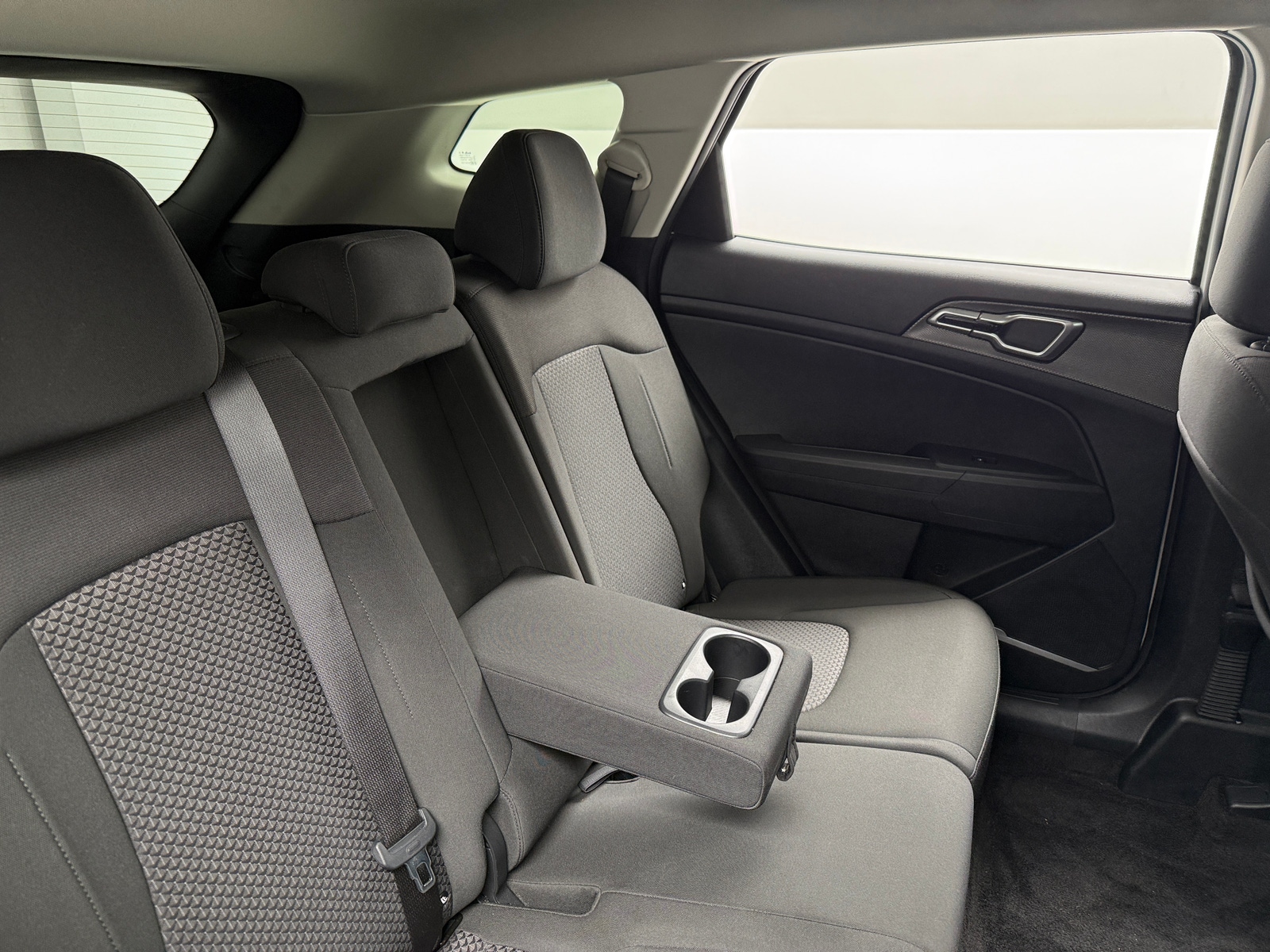 Thumbnail: 2025 Kia Sportage - 6