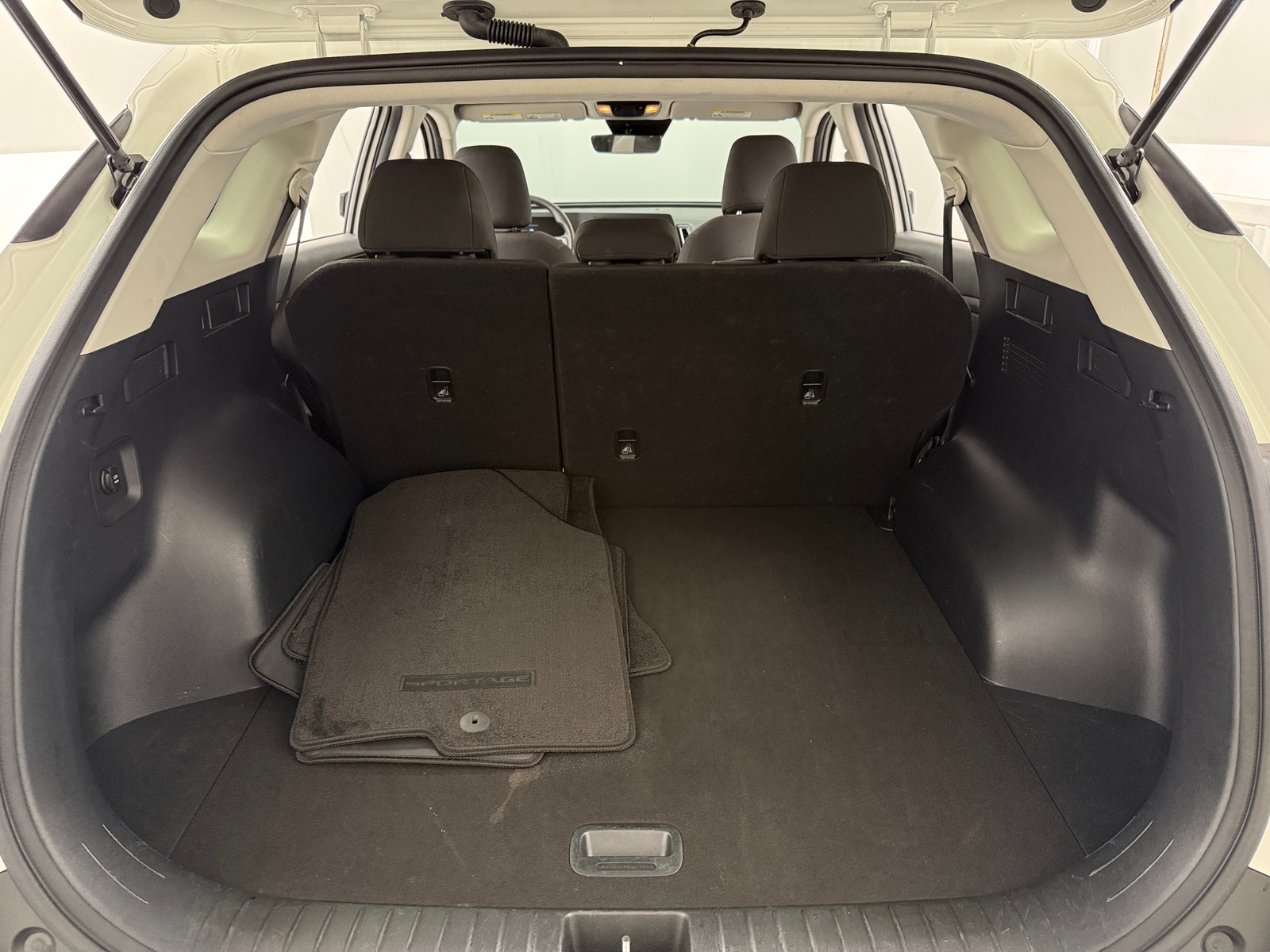 Thumbnail: 2025 Kia Sportage - 7