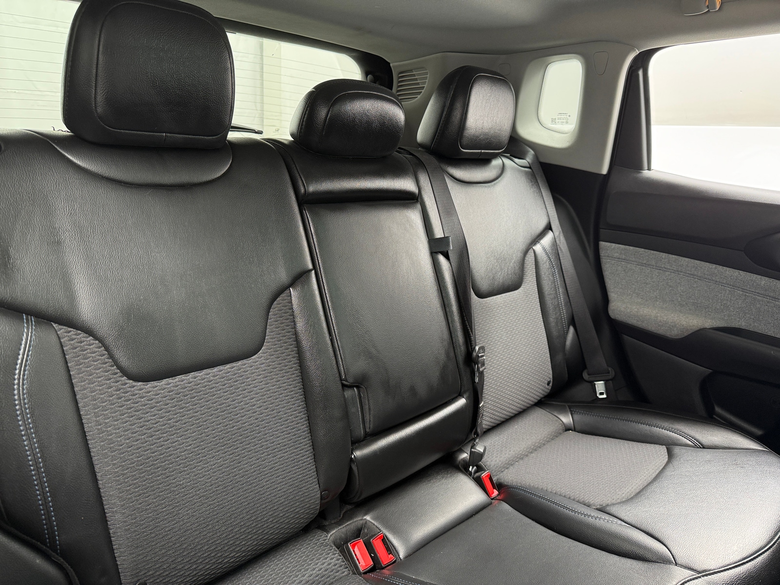 Thumbnail: 2022 Jeep Compass - 6