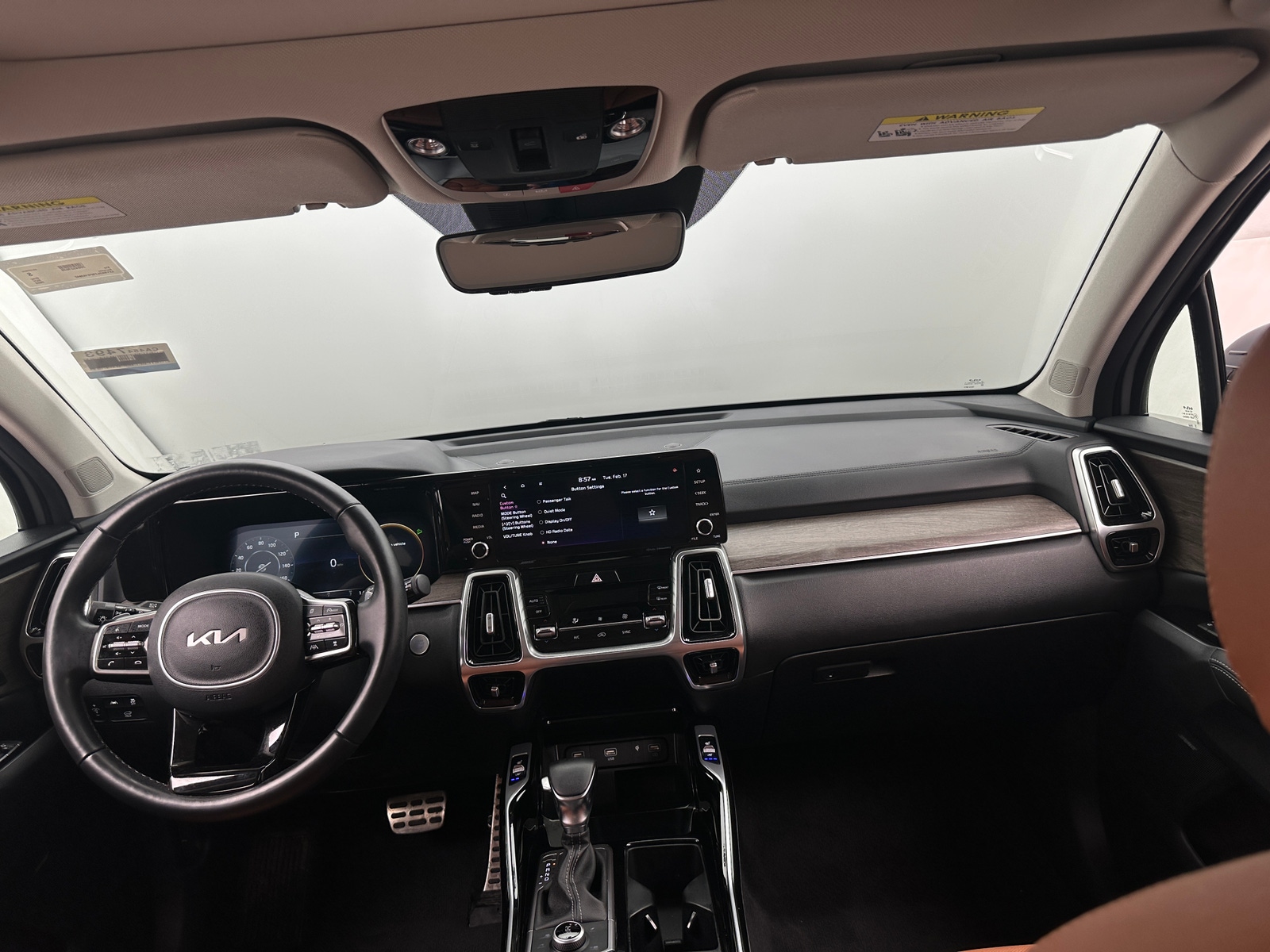 Thumbnail: 2023 Kia Sorento - 2