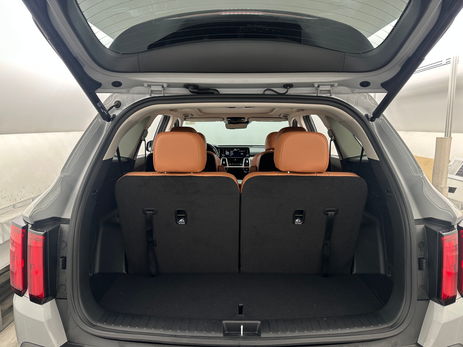 Thumbnail: 2023 Kia Sorento - 6