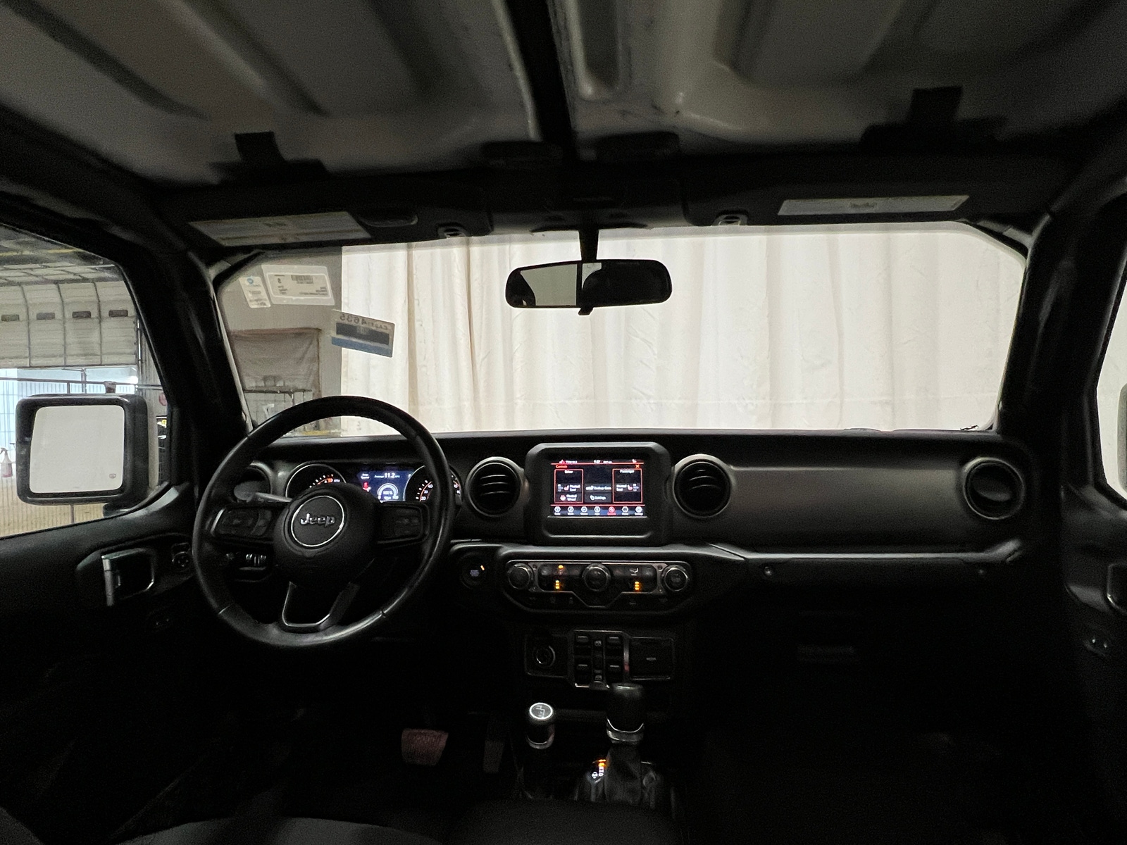 Thumbnail: 2021 Jeep Gladiator - 3