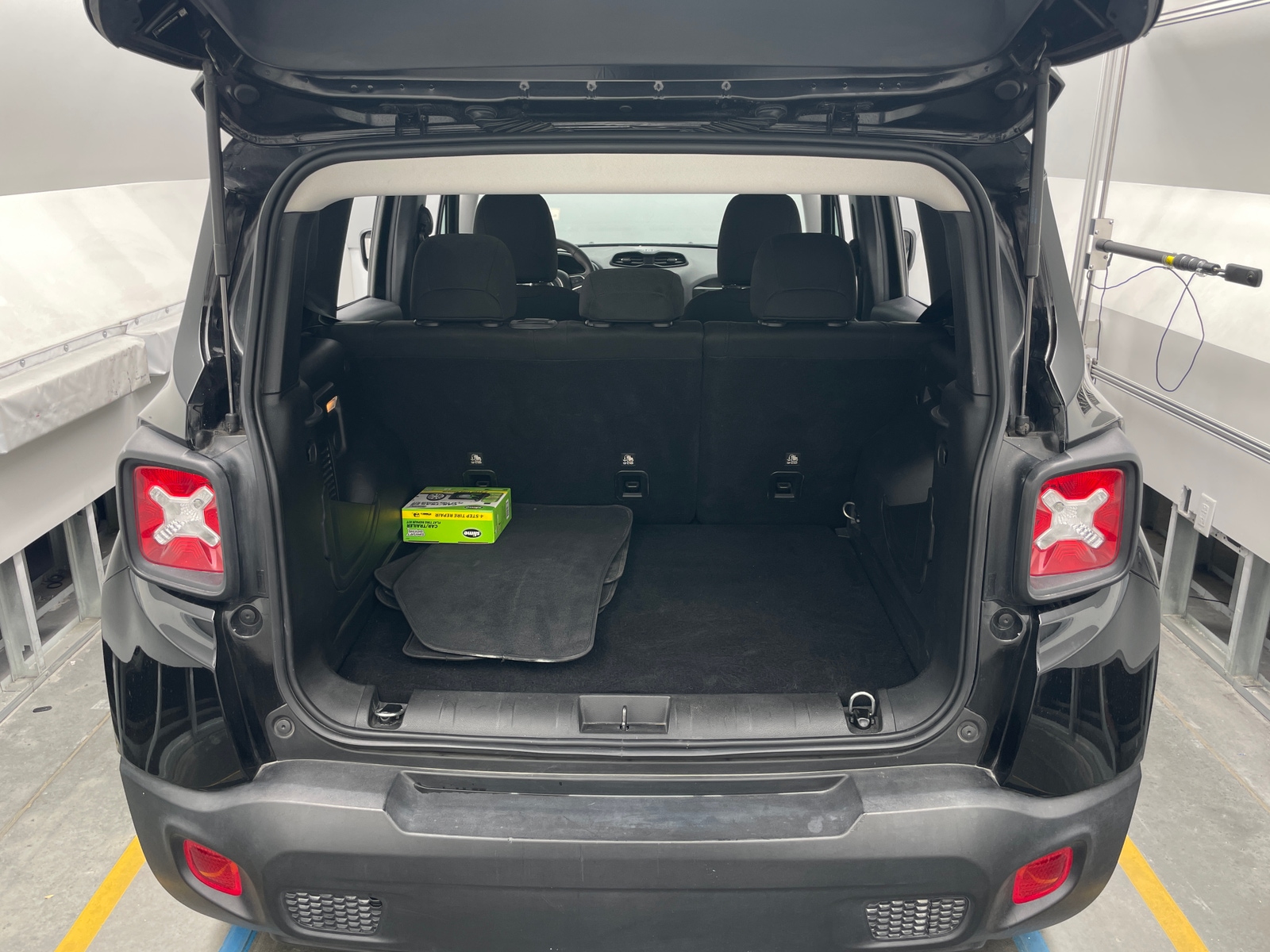 Thumbnail: 2020 Jeep Renegade - 7