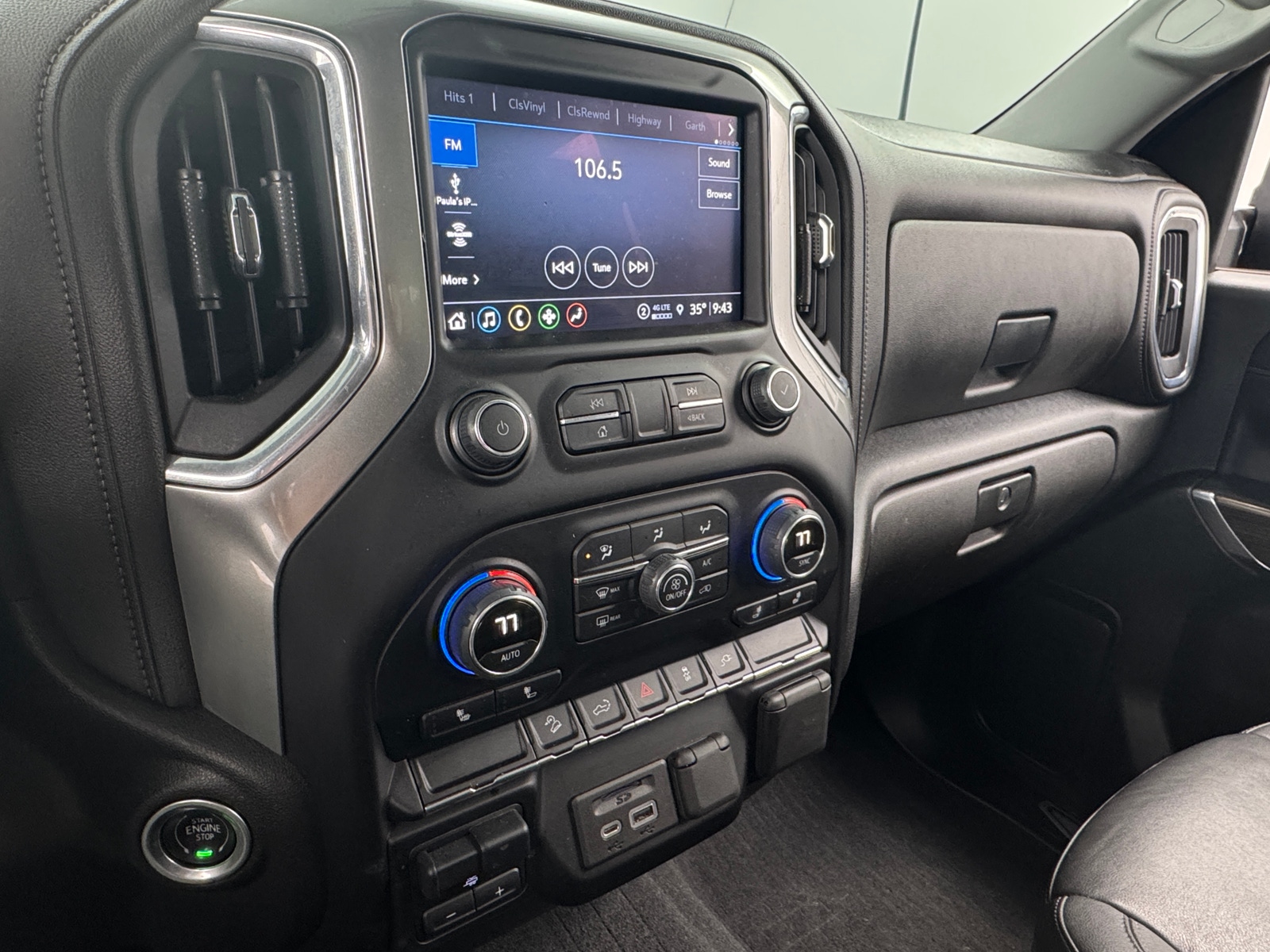 Thumbnail: 2022 Chevrolet Silverado 2500 - 4