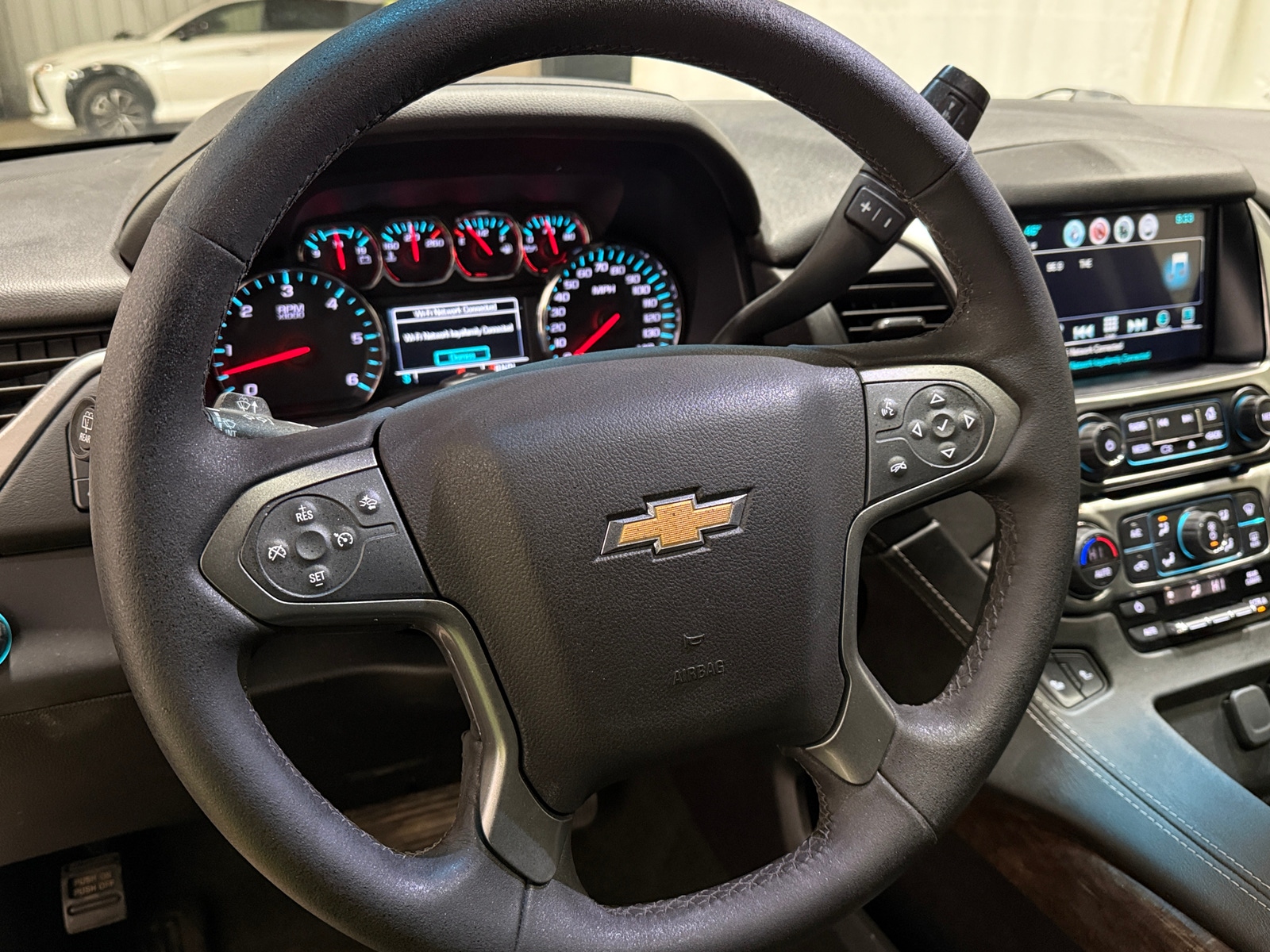 Thumbnail: 2018 Chevrolet Tahoe - 4