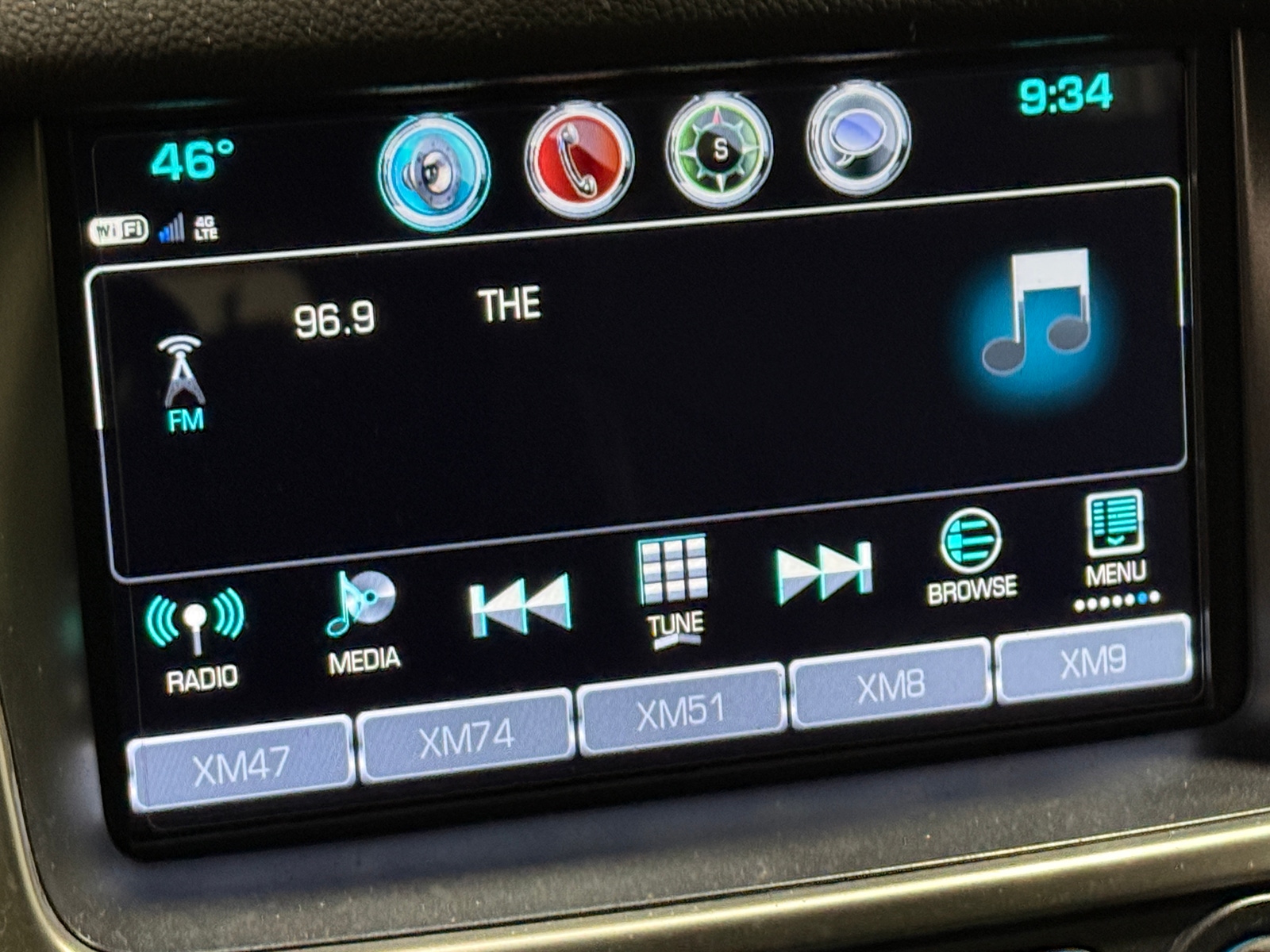 Thumbnail: 2018 Chevrolet Tahoe - 3