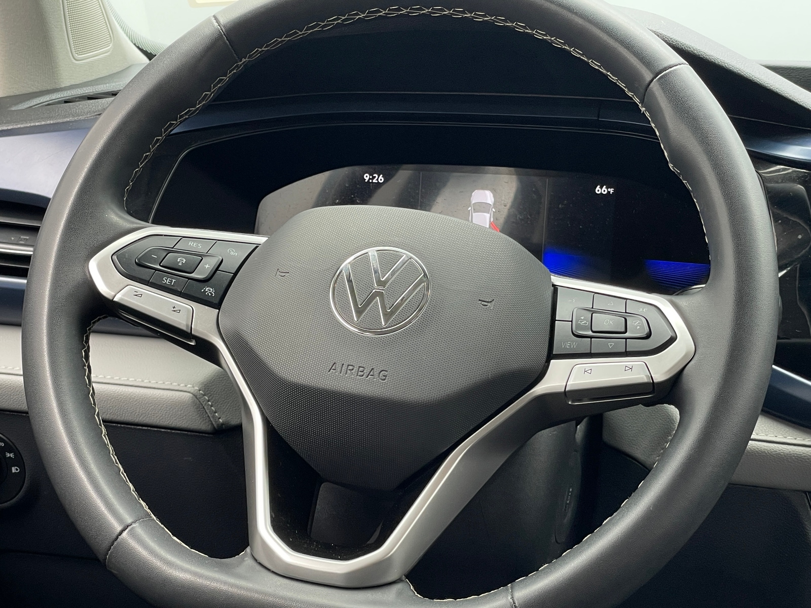 Thumbnail: 2024 Volkswagen Taos - 4