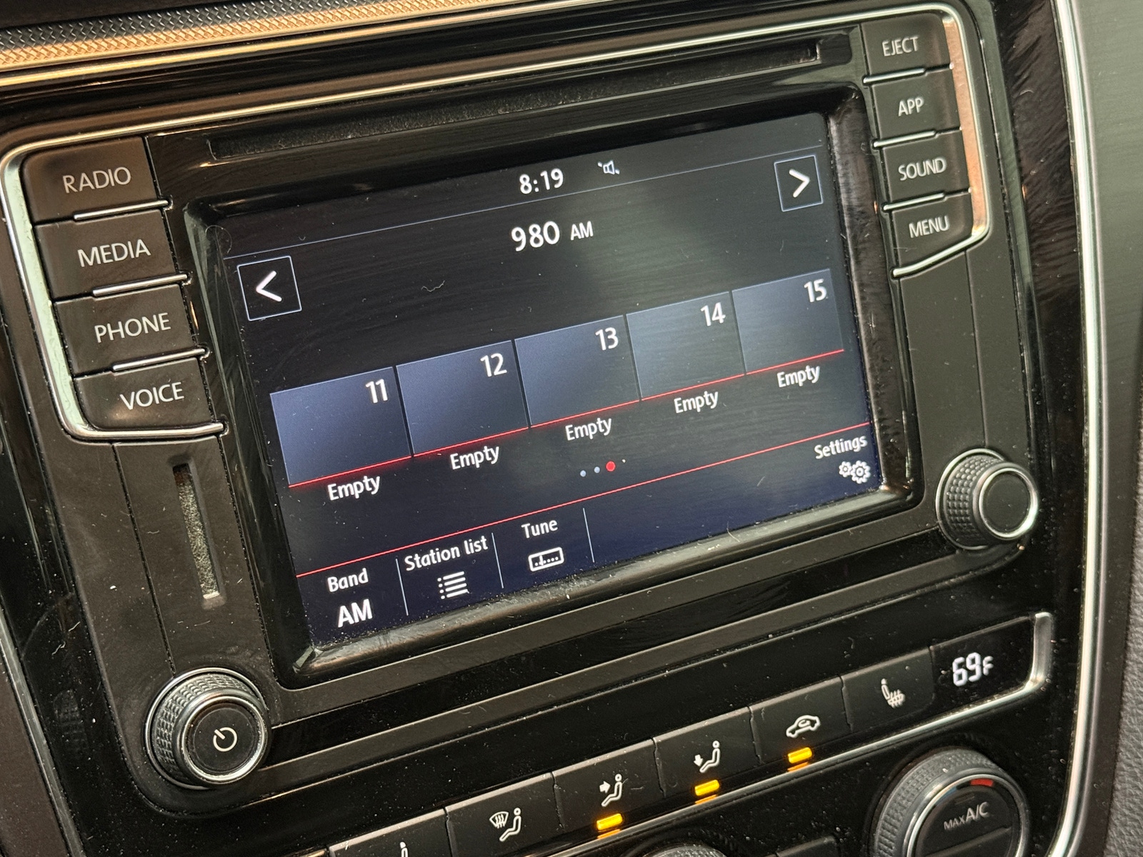 Thumbnail: 2018 Volkswagen Passat - 4