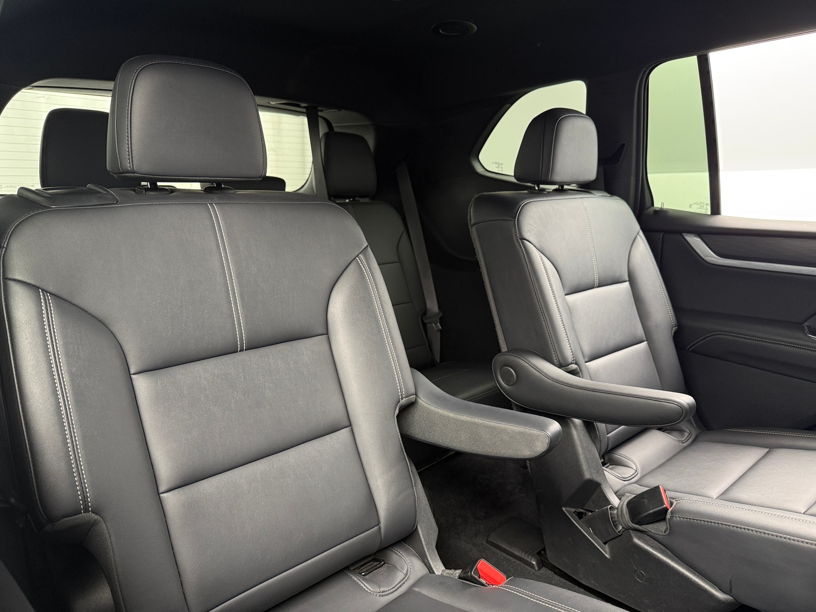 Thumbnail: 2024 GMC Acadia - 5