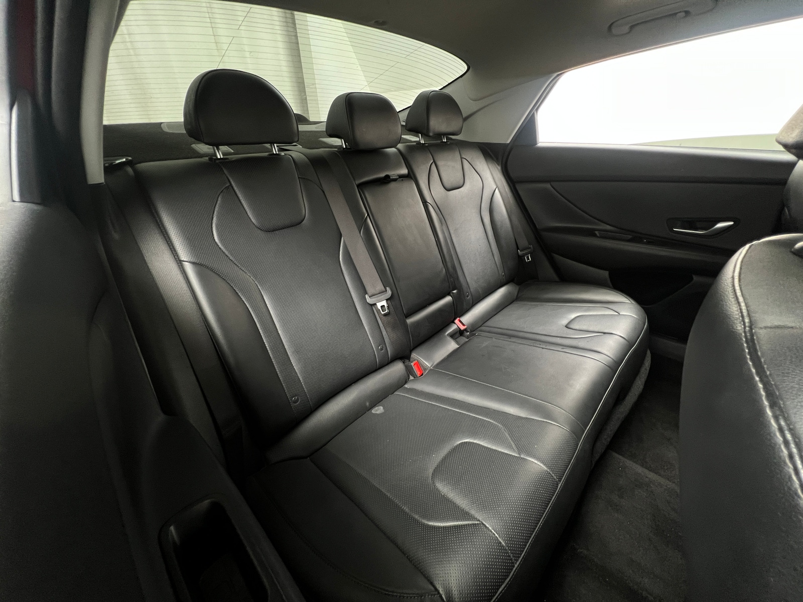 Thumbnail: 2022 Hyundai Elantra - 5