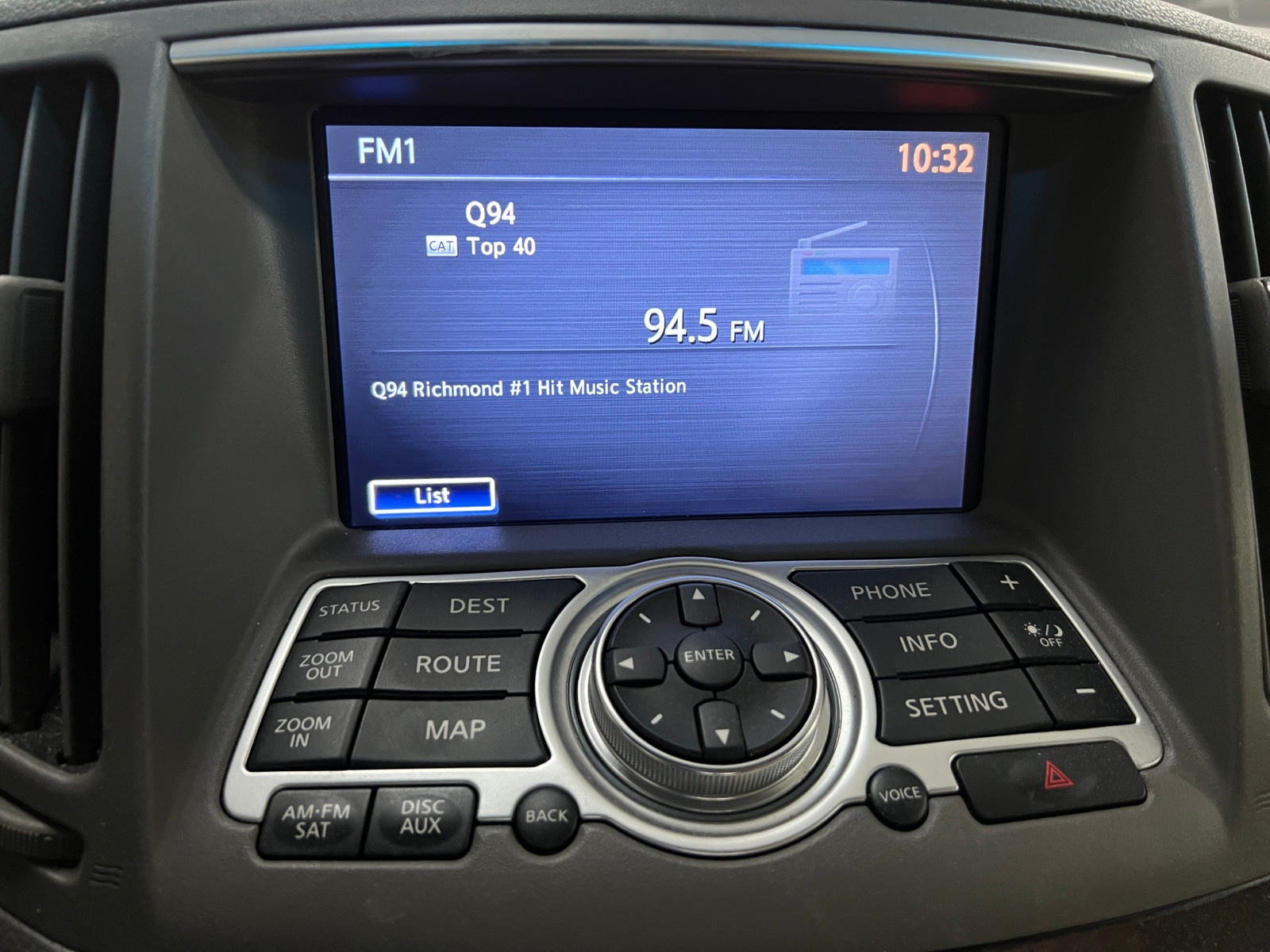 Thumbnail: 2010 INFINITI G37 - 3