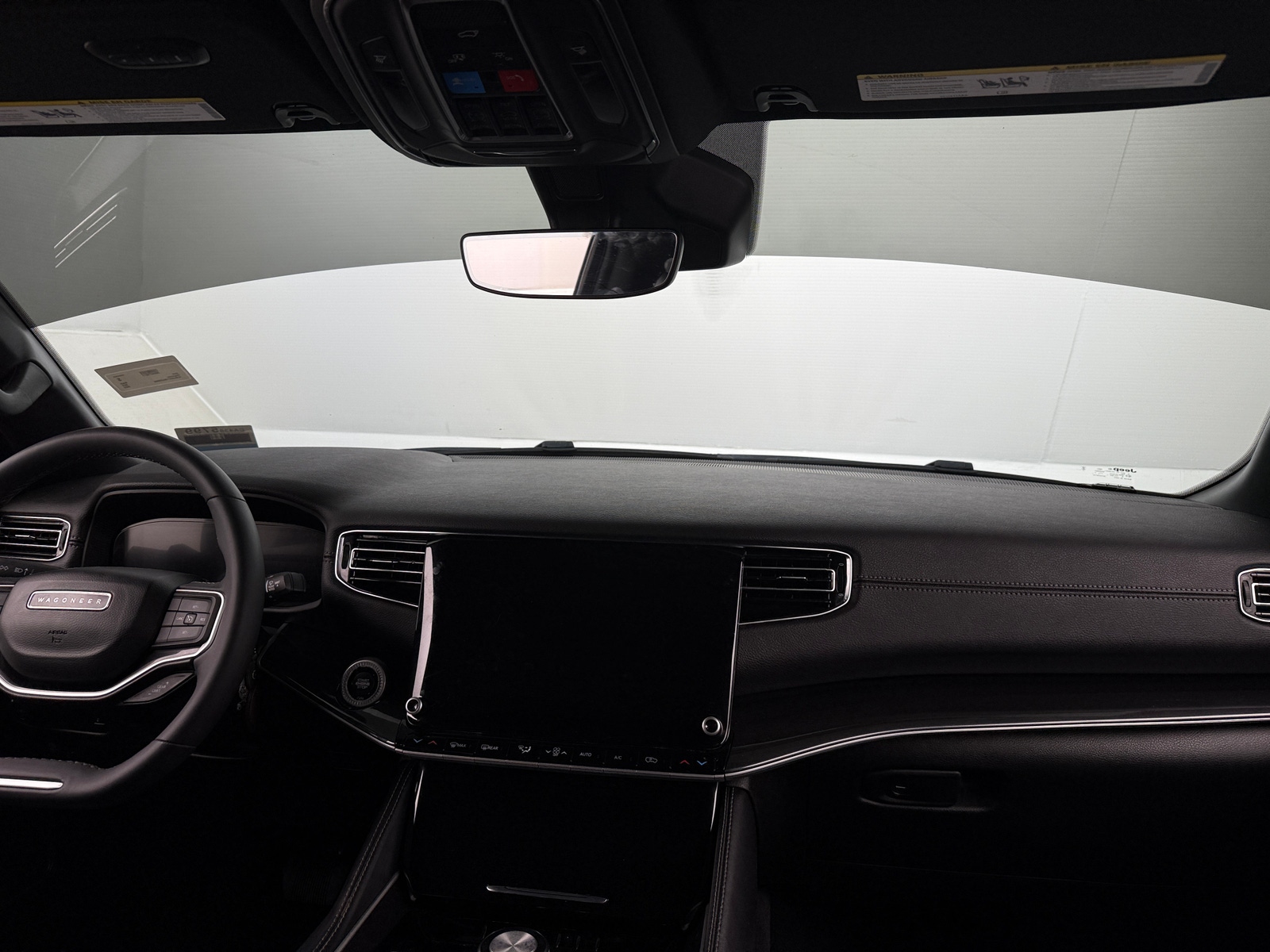 Thumbnail: 2022 Jeep Wagoneer - 2