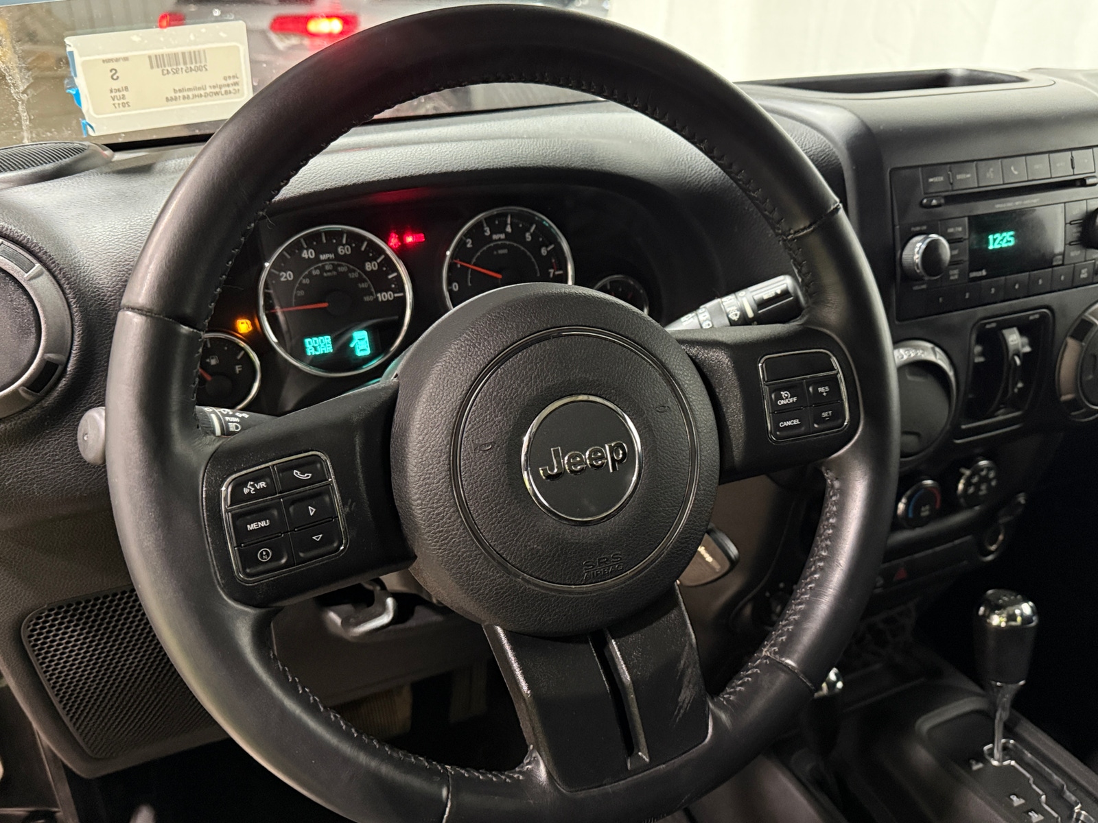 Thumbnail: 2017 Jeep Wrangler - 5