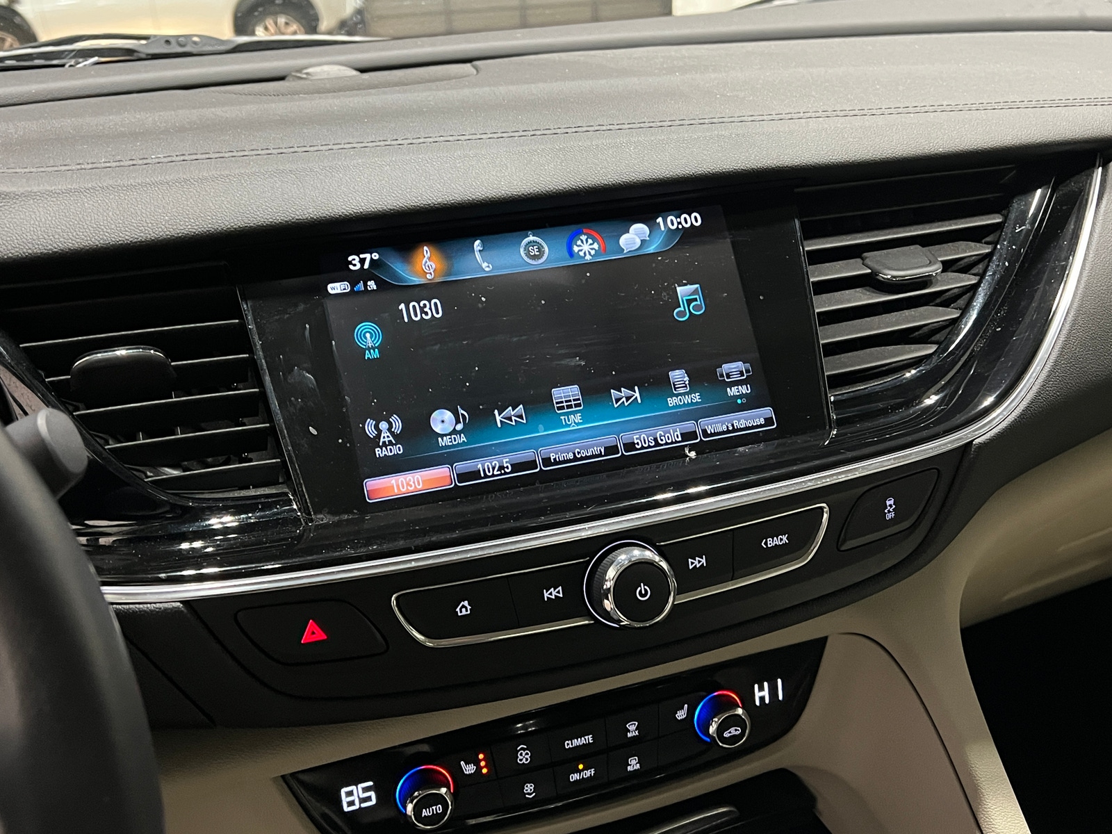 Thumbnail: 2018 Buick Regal - 3