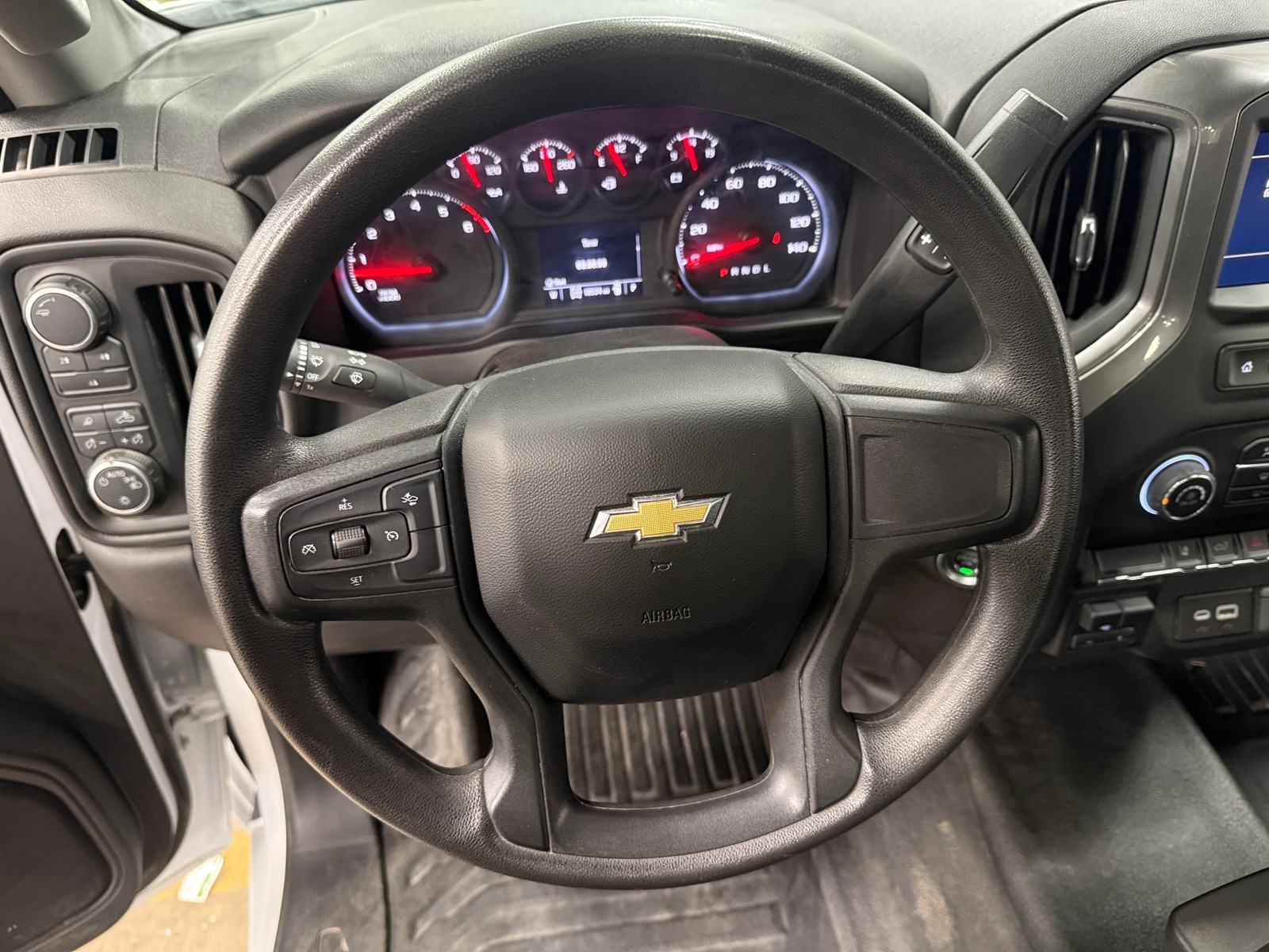 Thumbnail: 2025 Chevrolet Silverado 2500 - 5