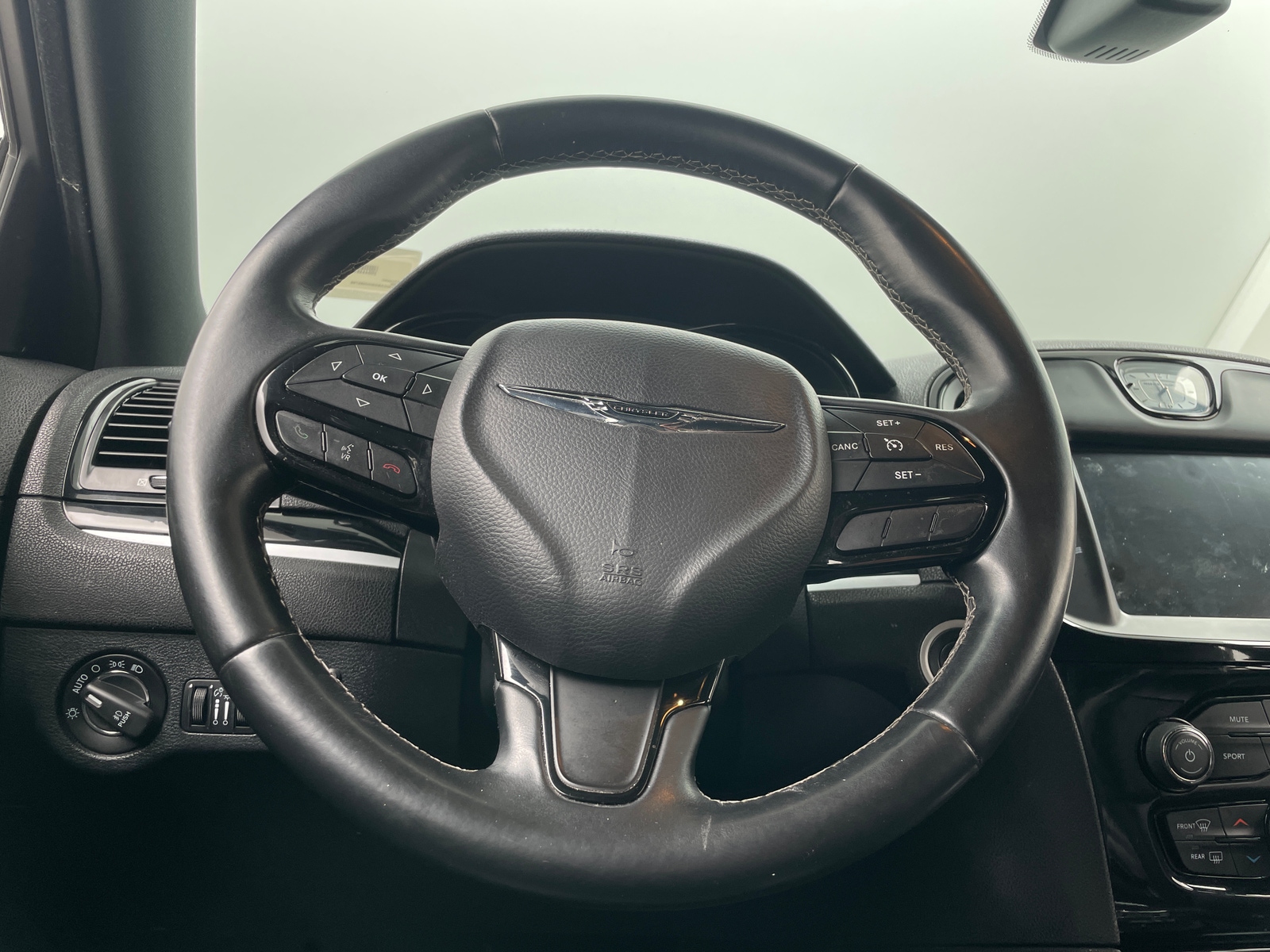 Thumbnail: 2017 Chrysler 300 - 4