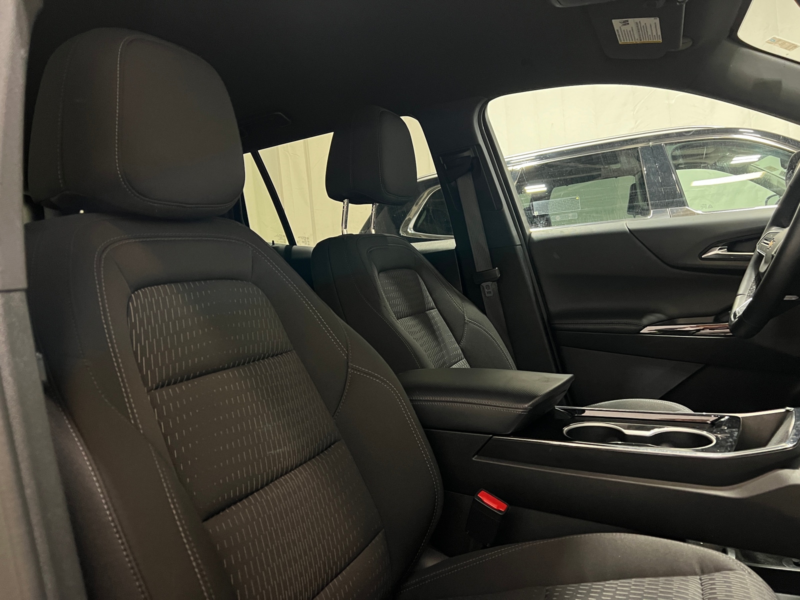 Thumbnail: 2025 Chevrolet Equinox - 2