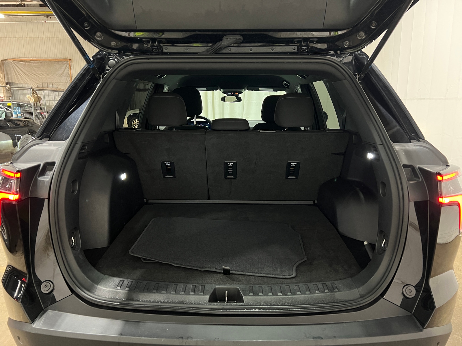 Thumbnail: 2025 Chevrolet Equinox - 7