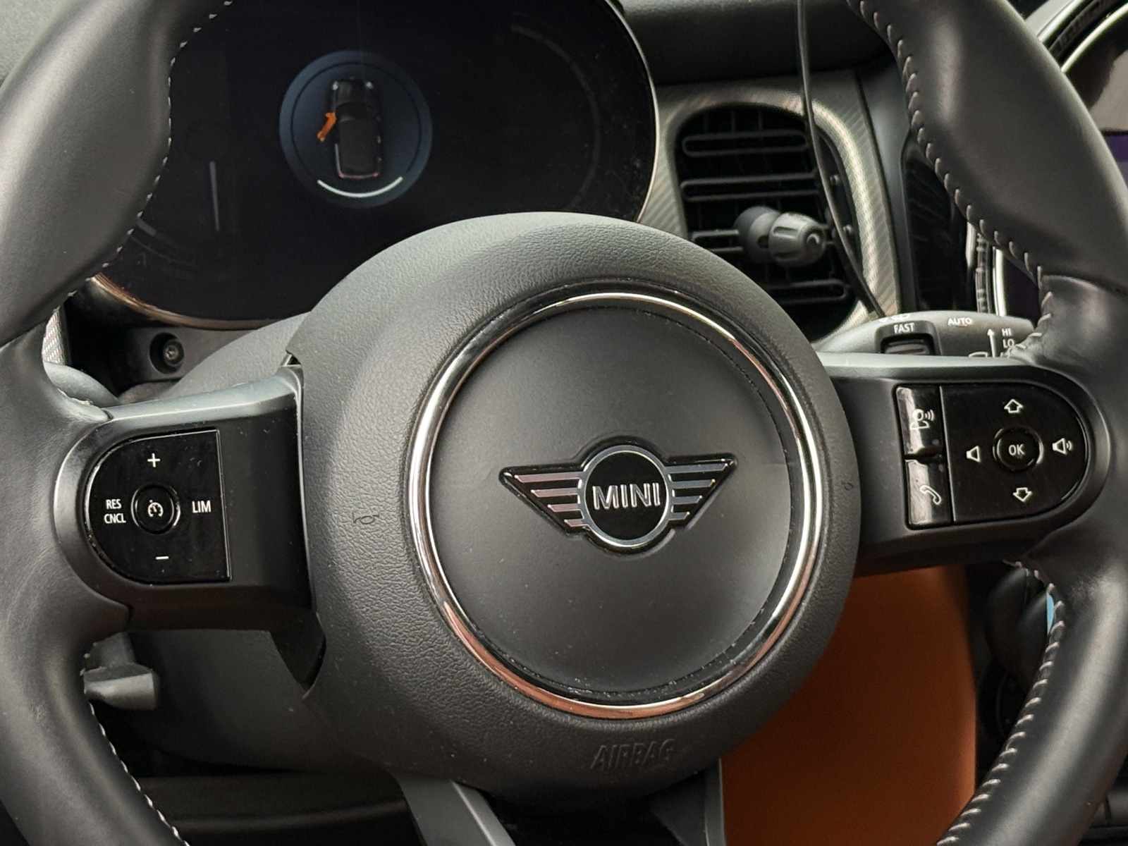 Thumbnail: 2022 MINI Cooper Convertible - 4