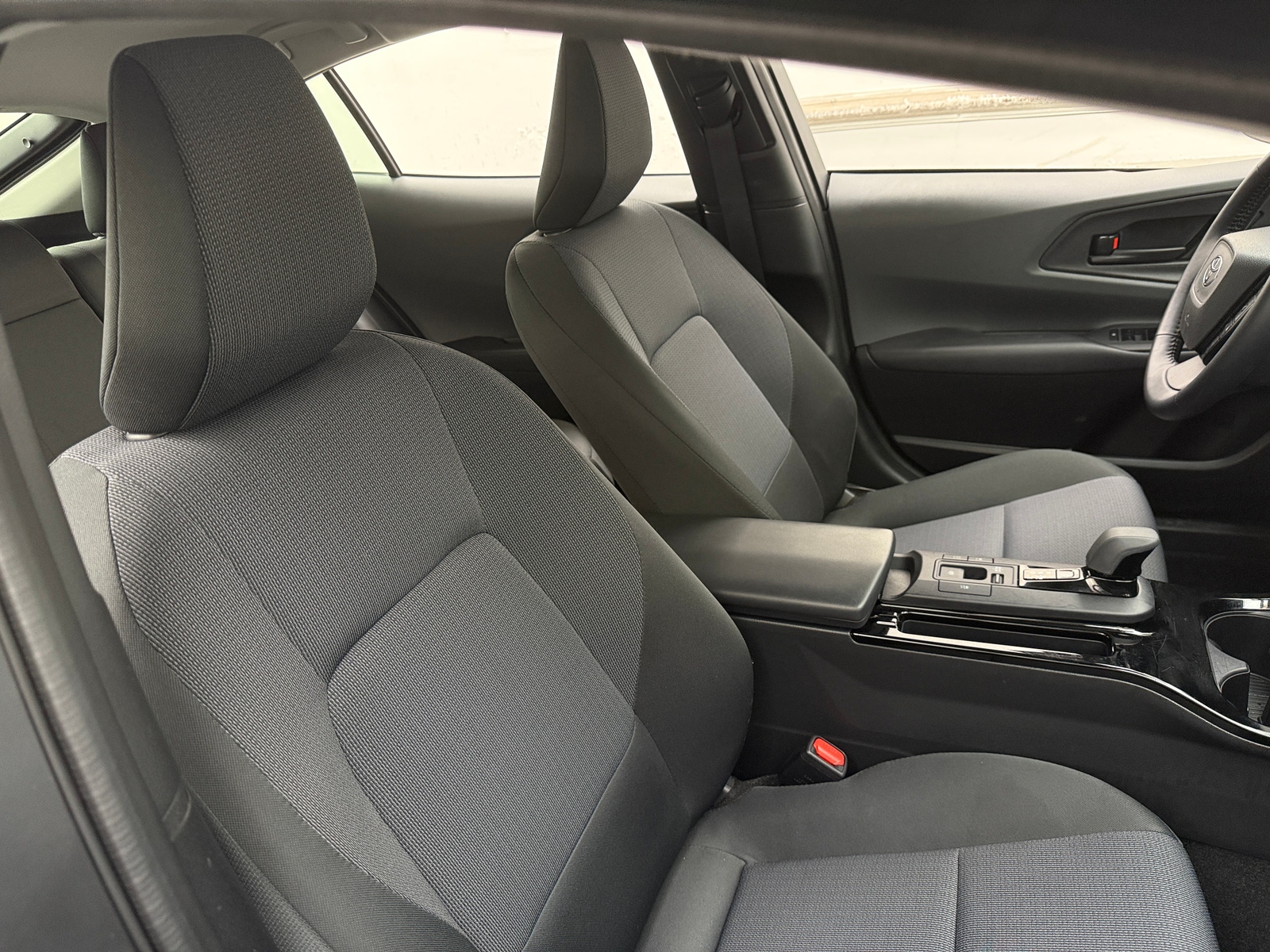 Thumbnail: 2025 Toyota Prius - 2