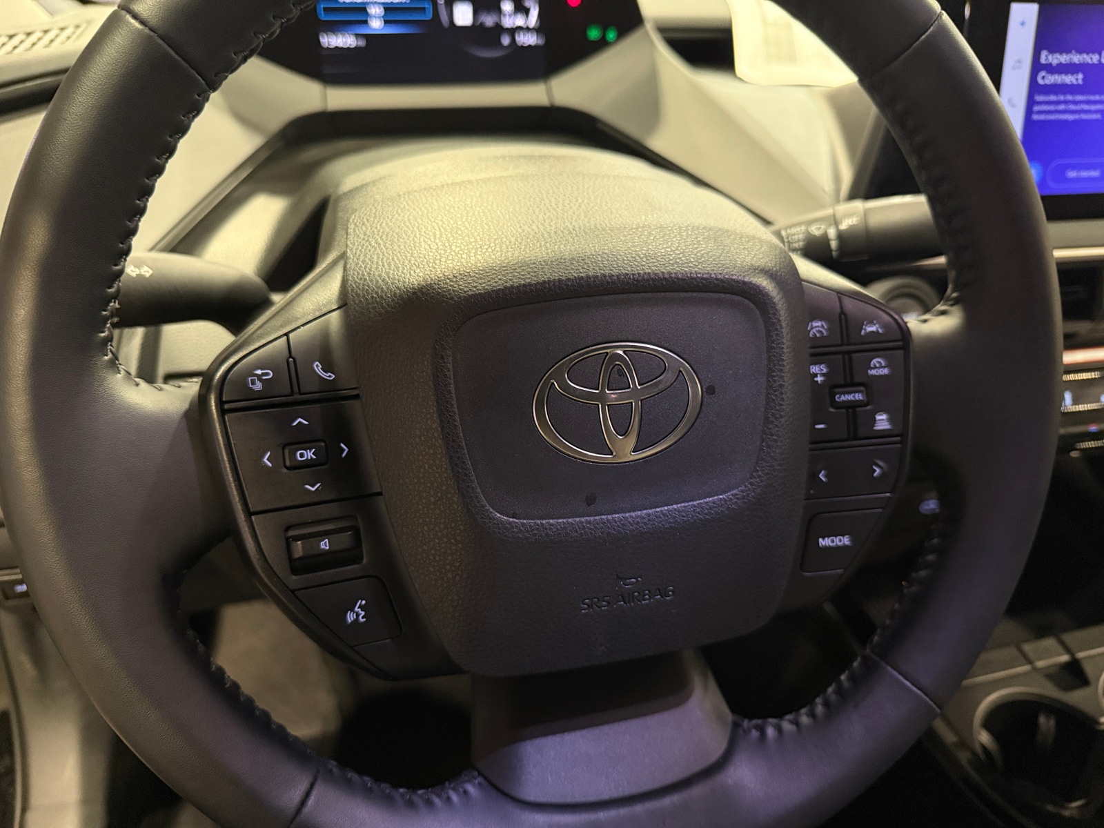 Thumbnail: 2025 Toyota Prius - 5