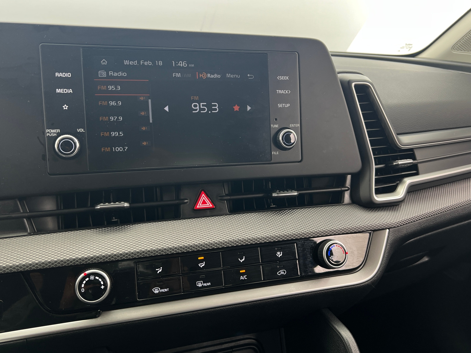 Thumbnail: 2025 Kia Sportage - 4